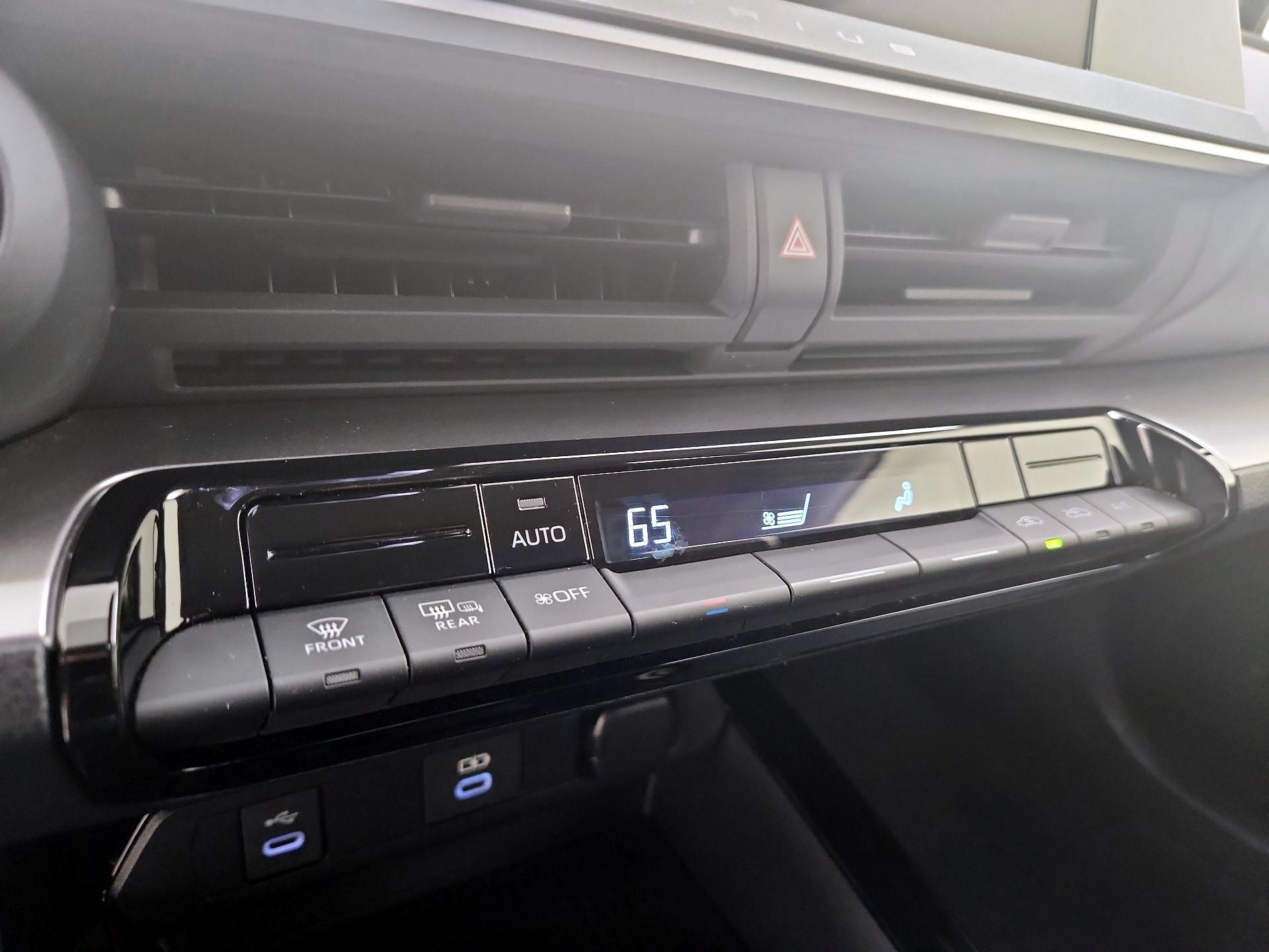 Thumbnail: 2025 Toyota Prius - 16