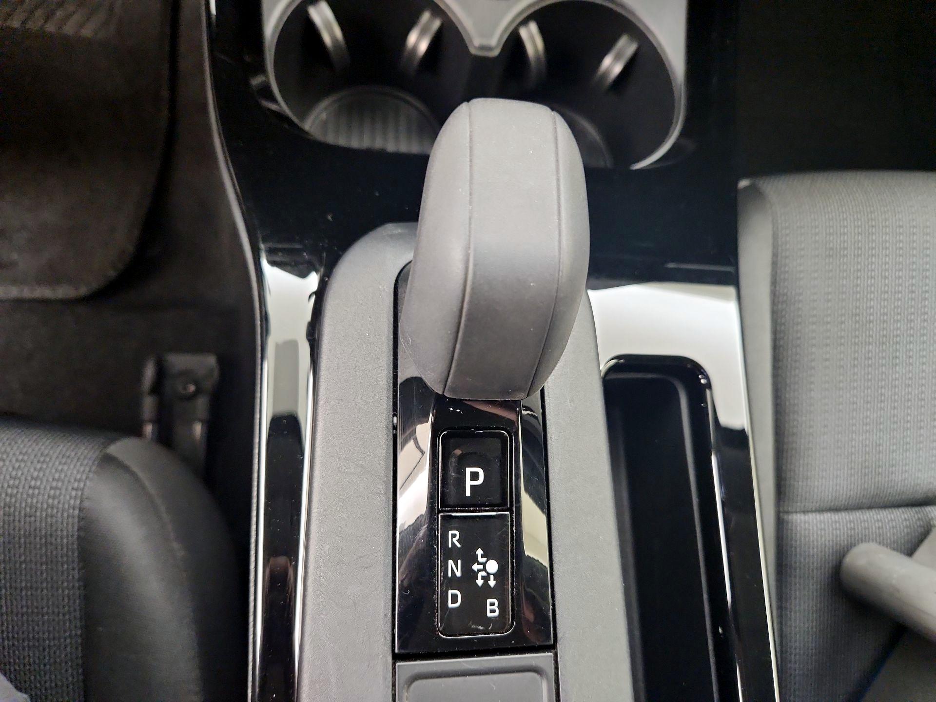 Thumbnail: 2025 Toyota Prius - 17