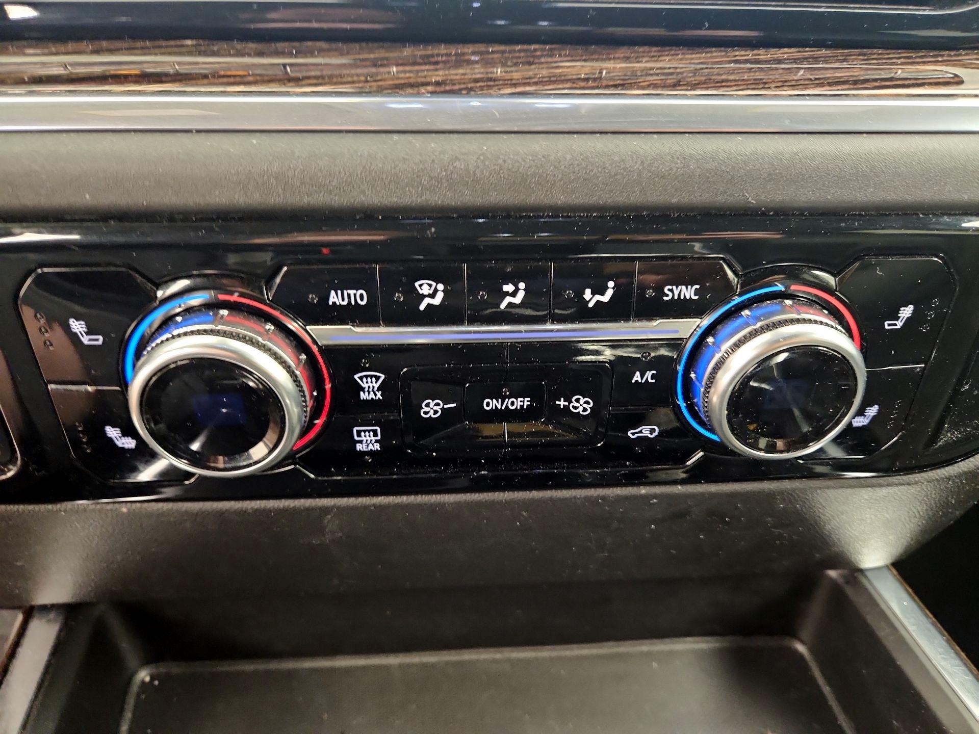 Thumbnail: 2024 GMC Sierra 1500 - 15