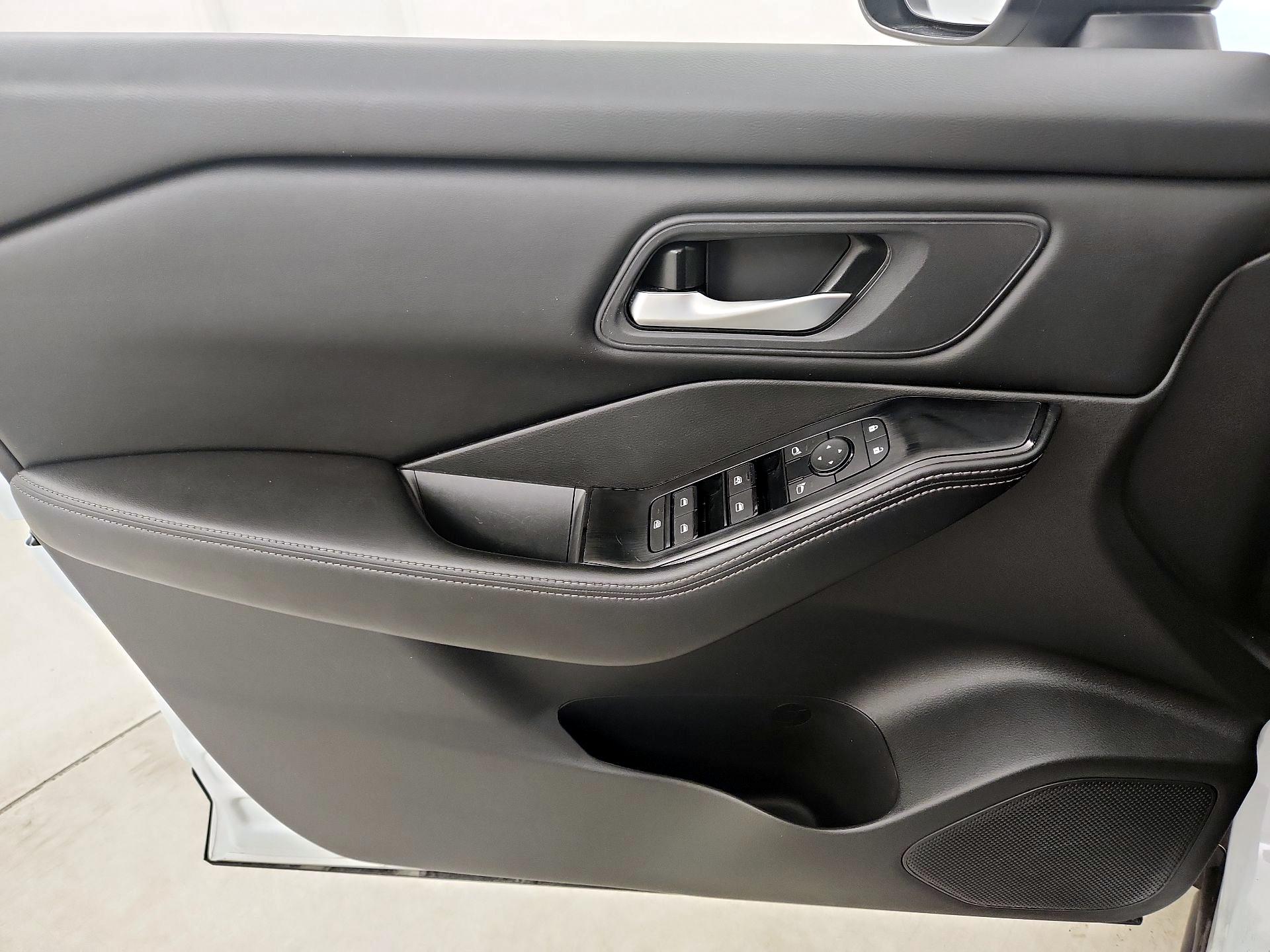 Thumbnail: 2024 Nissan Rogue - 12