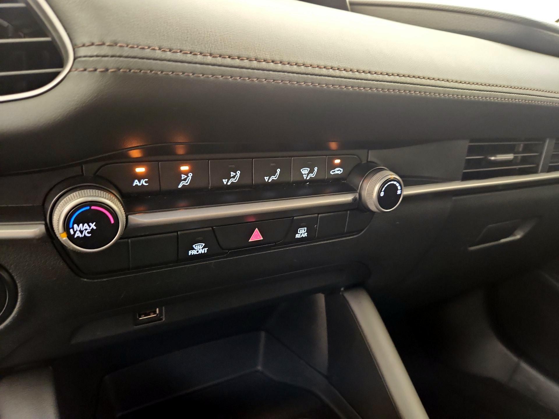 Thumbnail: 2021 Mazda Mazda3 - 16