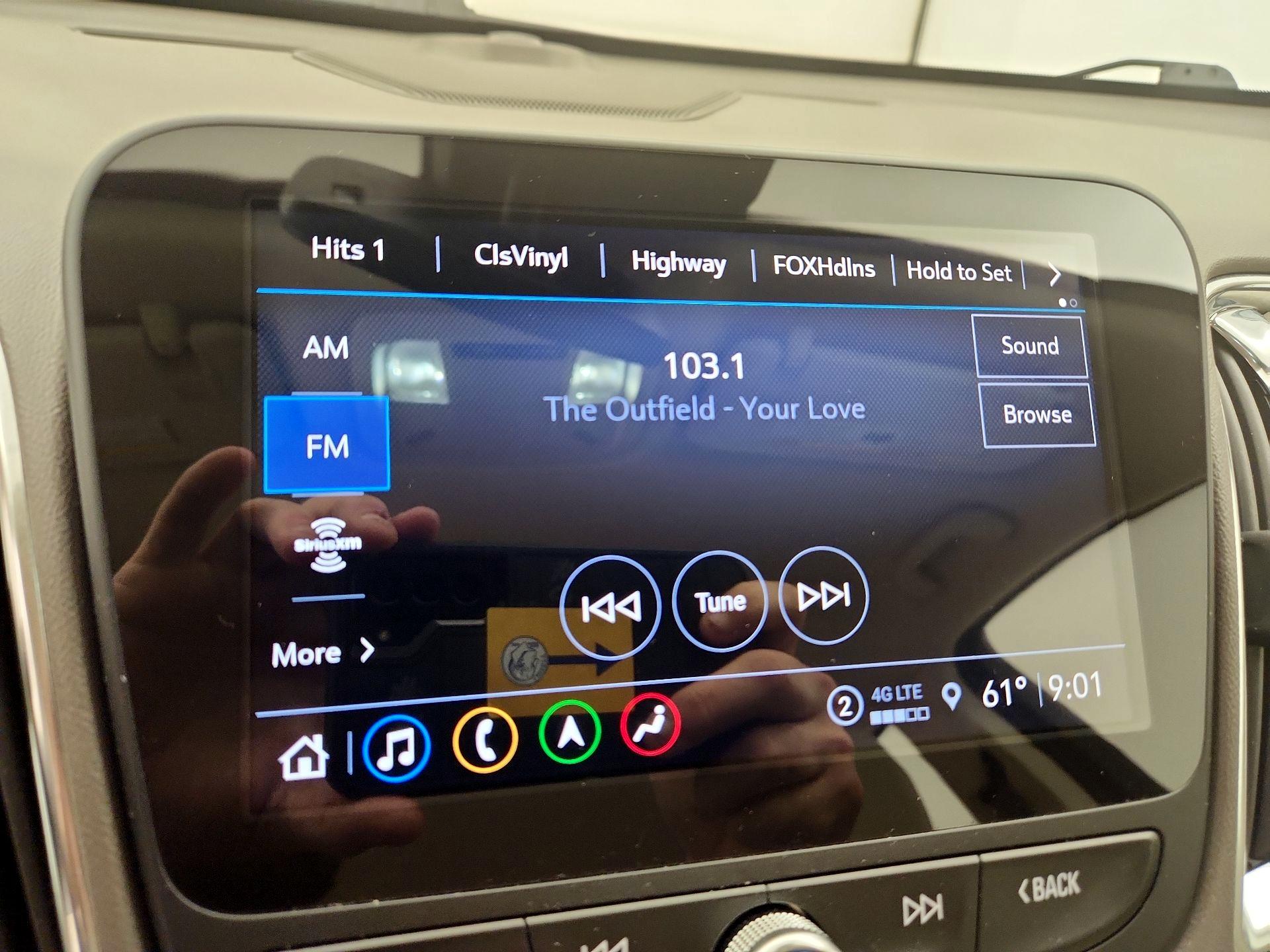 Thumbnail: 2024 Chevrolet Malibu - 16