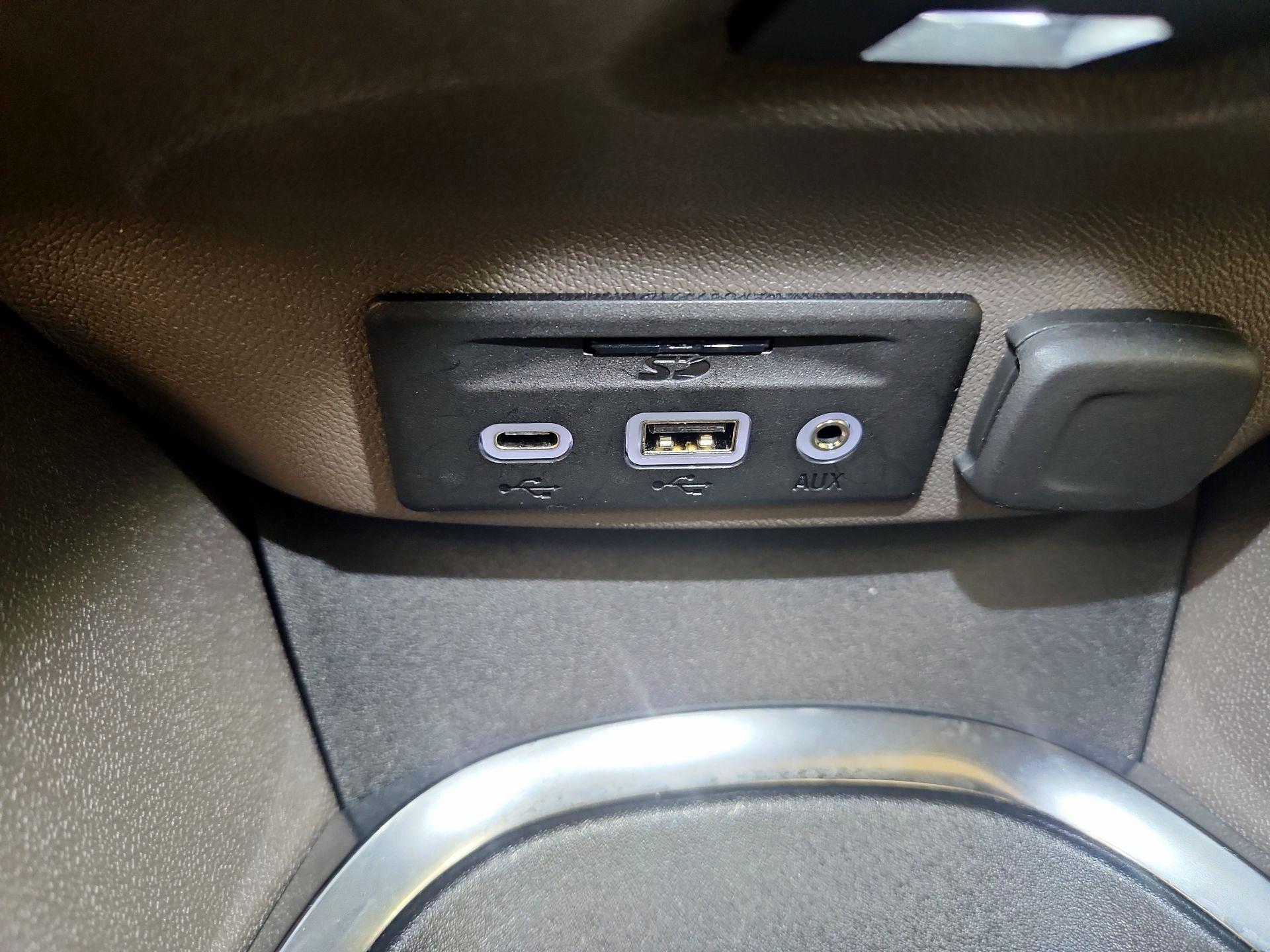 Thumbnail: 2024 Chevrolet Malibu - 19