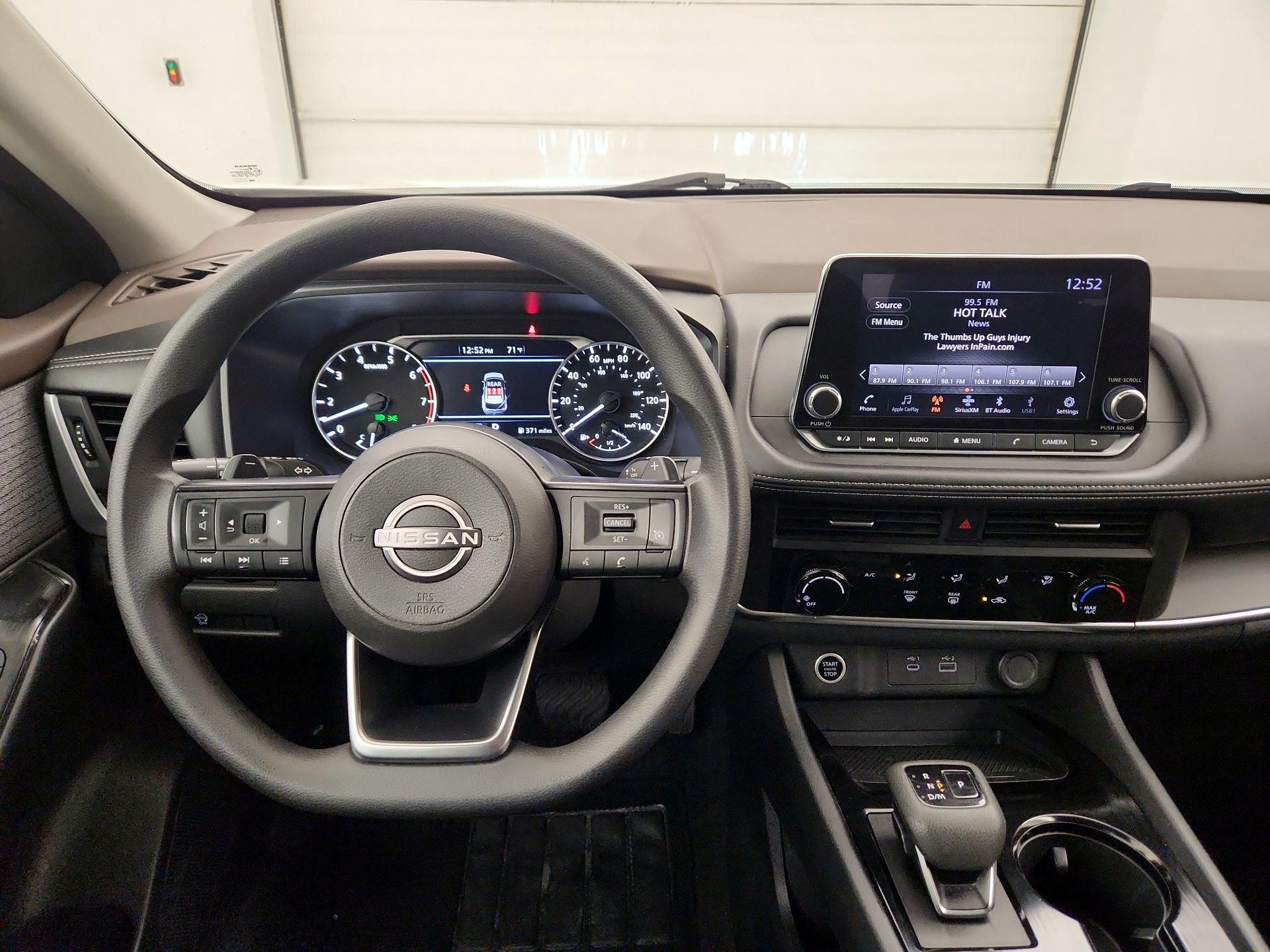 Thumbnail: 2023 Nissan Rogue - 10