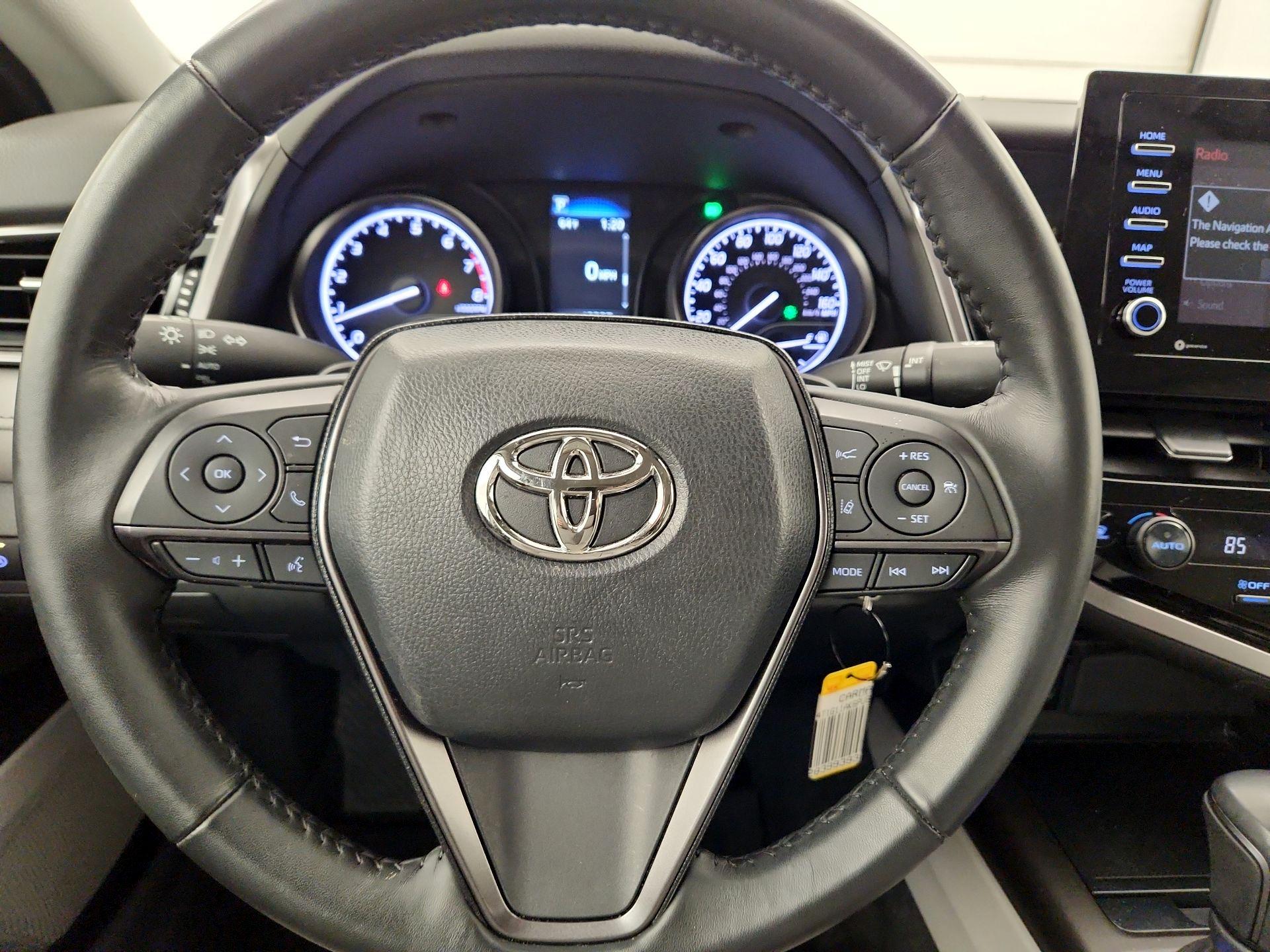 Thumbnail: 2023 Toyota Camry - 10