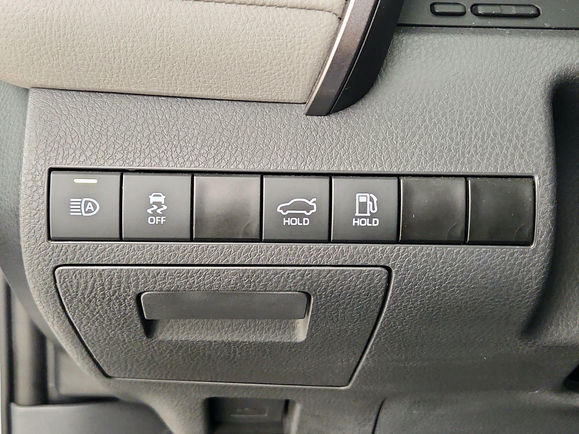 Thumbnail: 2023 Toyota Camry - 13