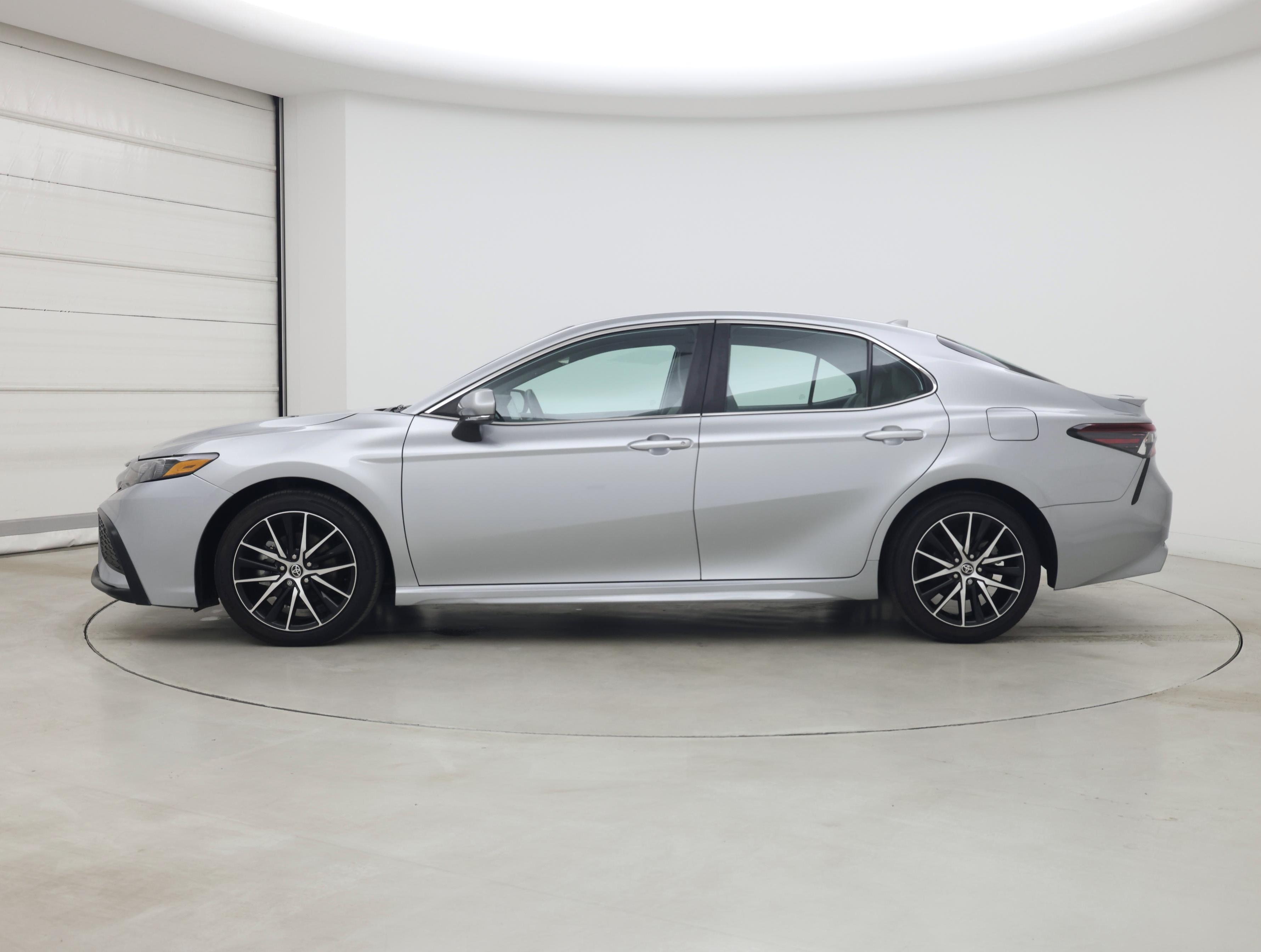 Thumbnail: 2023 Toyota Camry - 3