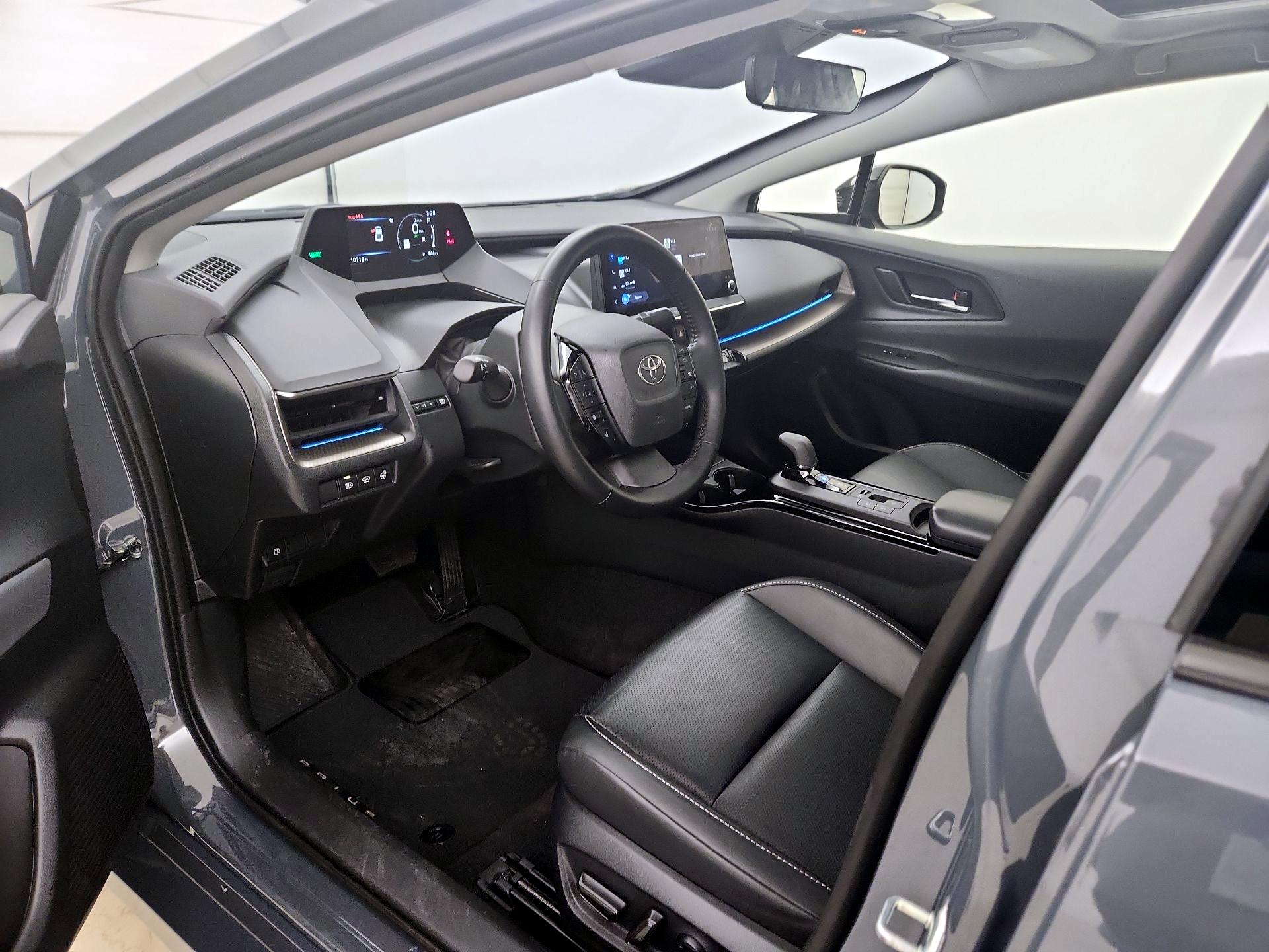 Thumbnail: 2024 Toyota Prius - 11