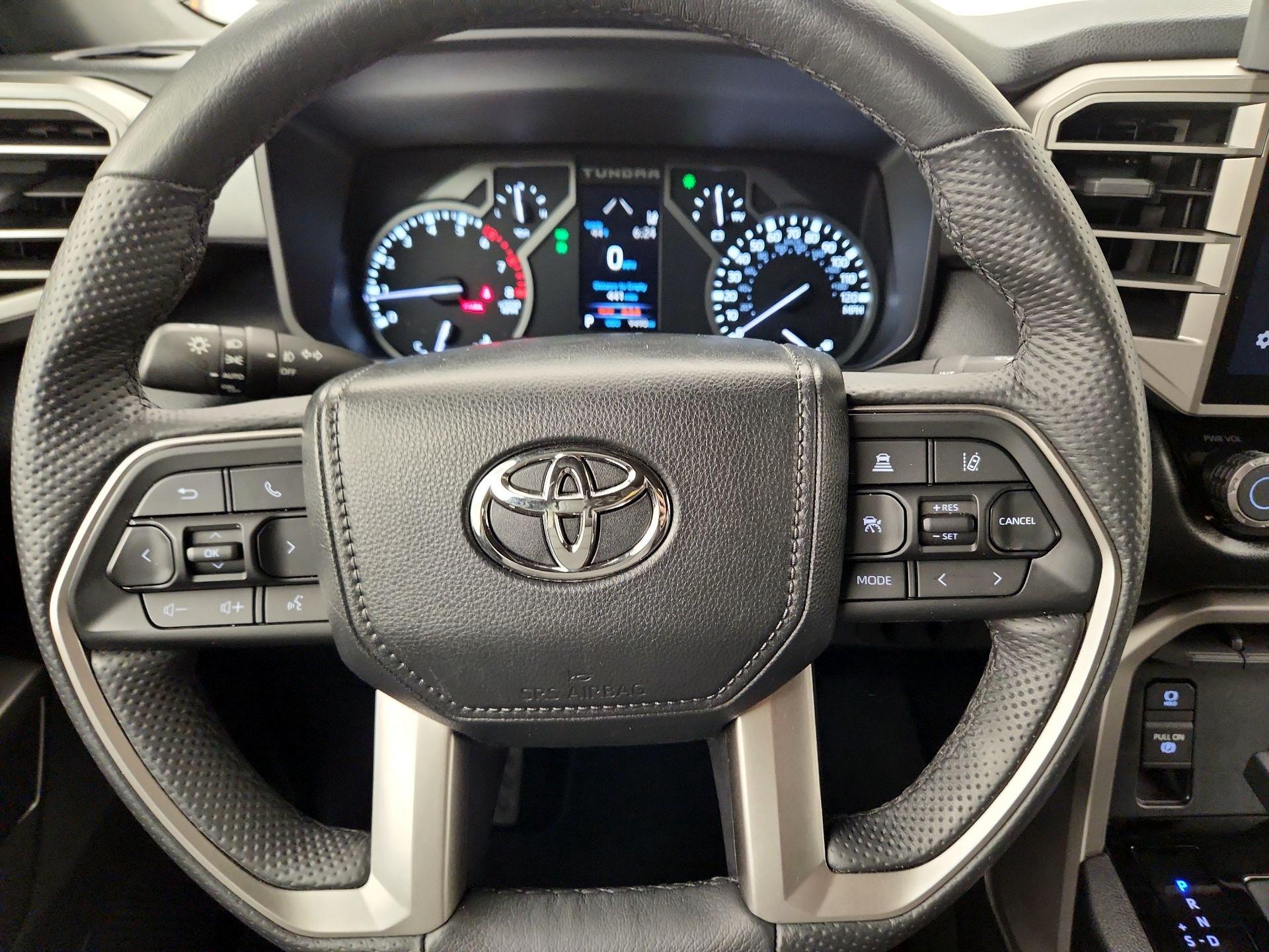 Thumbnail: 2025 Toyota Tundra - 10