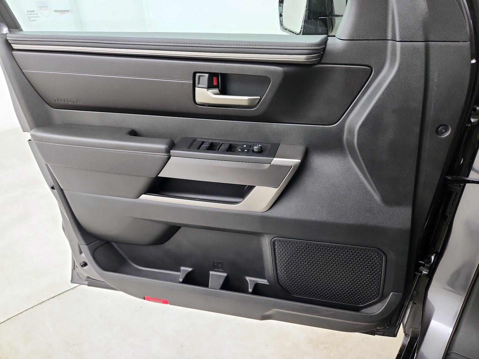 Thumbnail: 2025 Toyota Tundra - 12