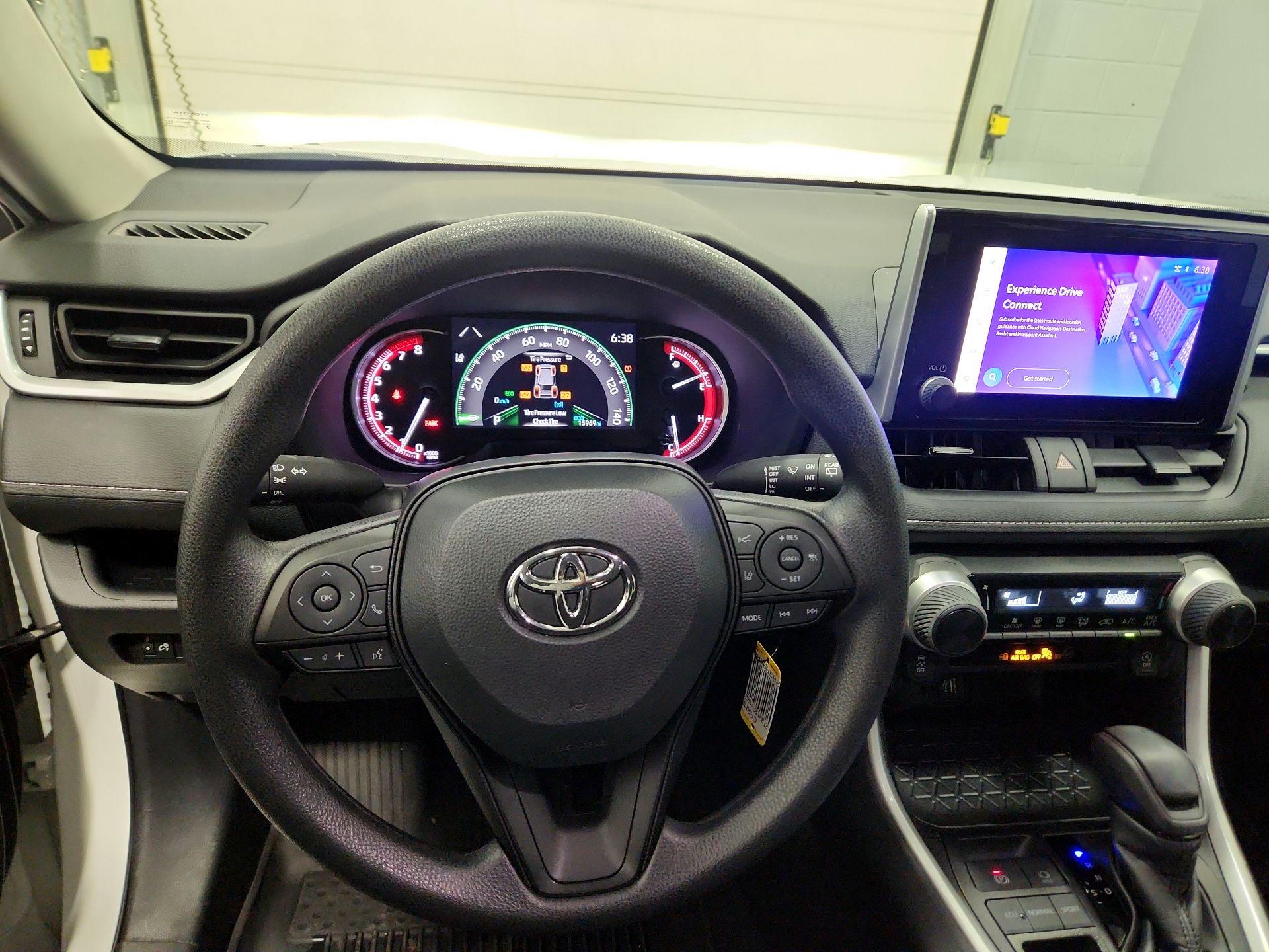 Thumbnail: 2024 Toyota RAV4 - 10