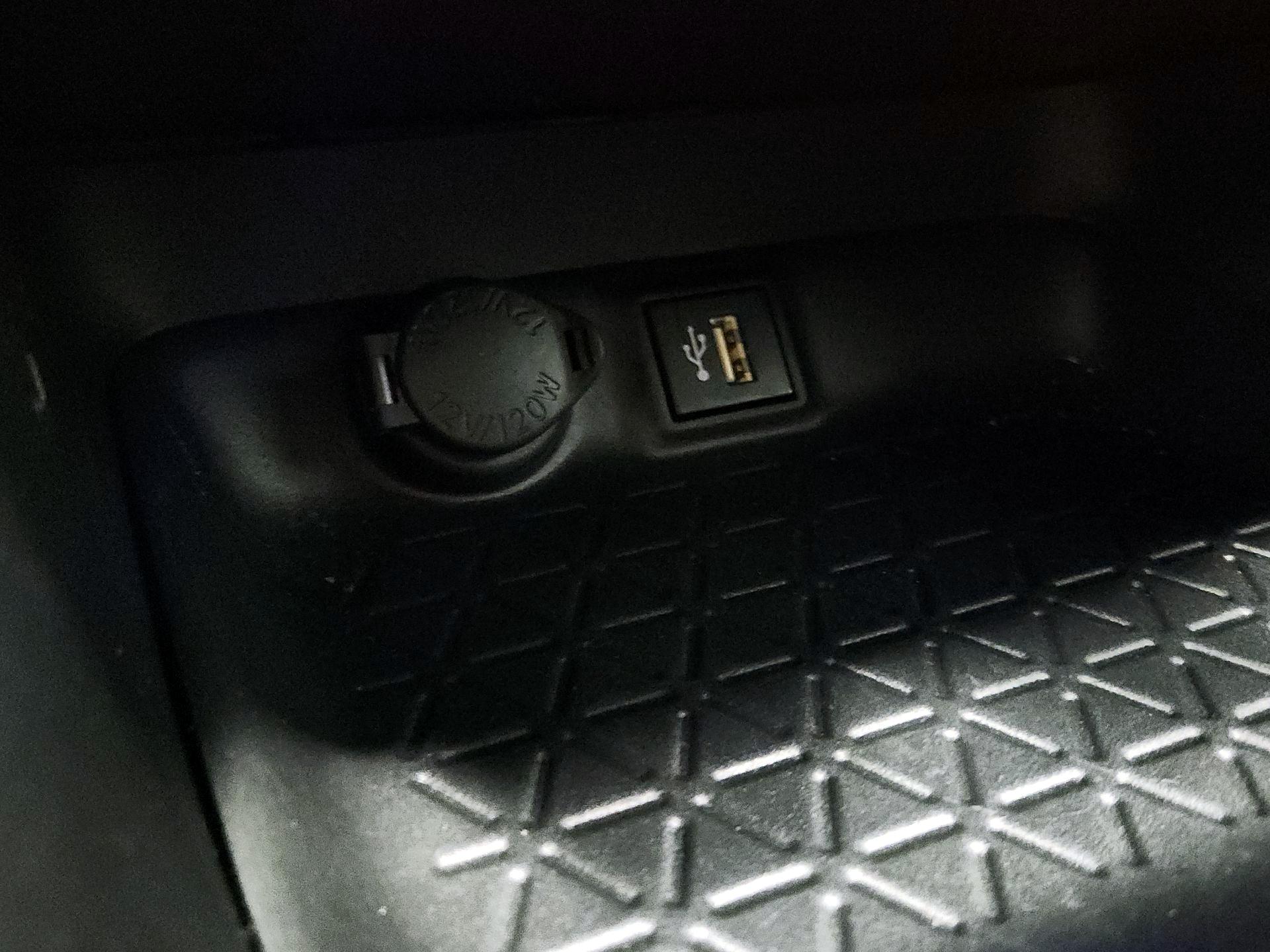 Thumbnail: 2024 Toyota RAV4 - 19