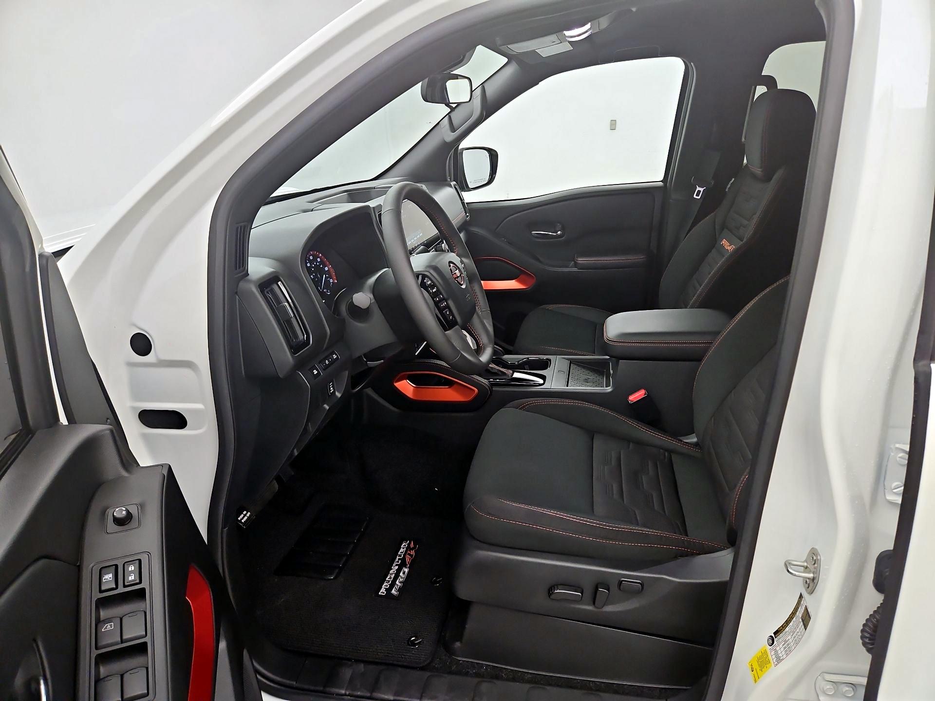 Thumbnail: 2025 Nissan Frontier - 11