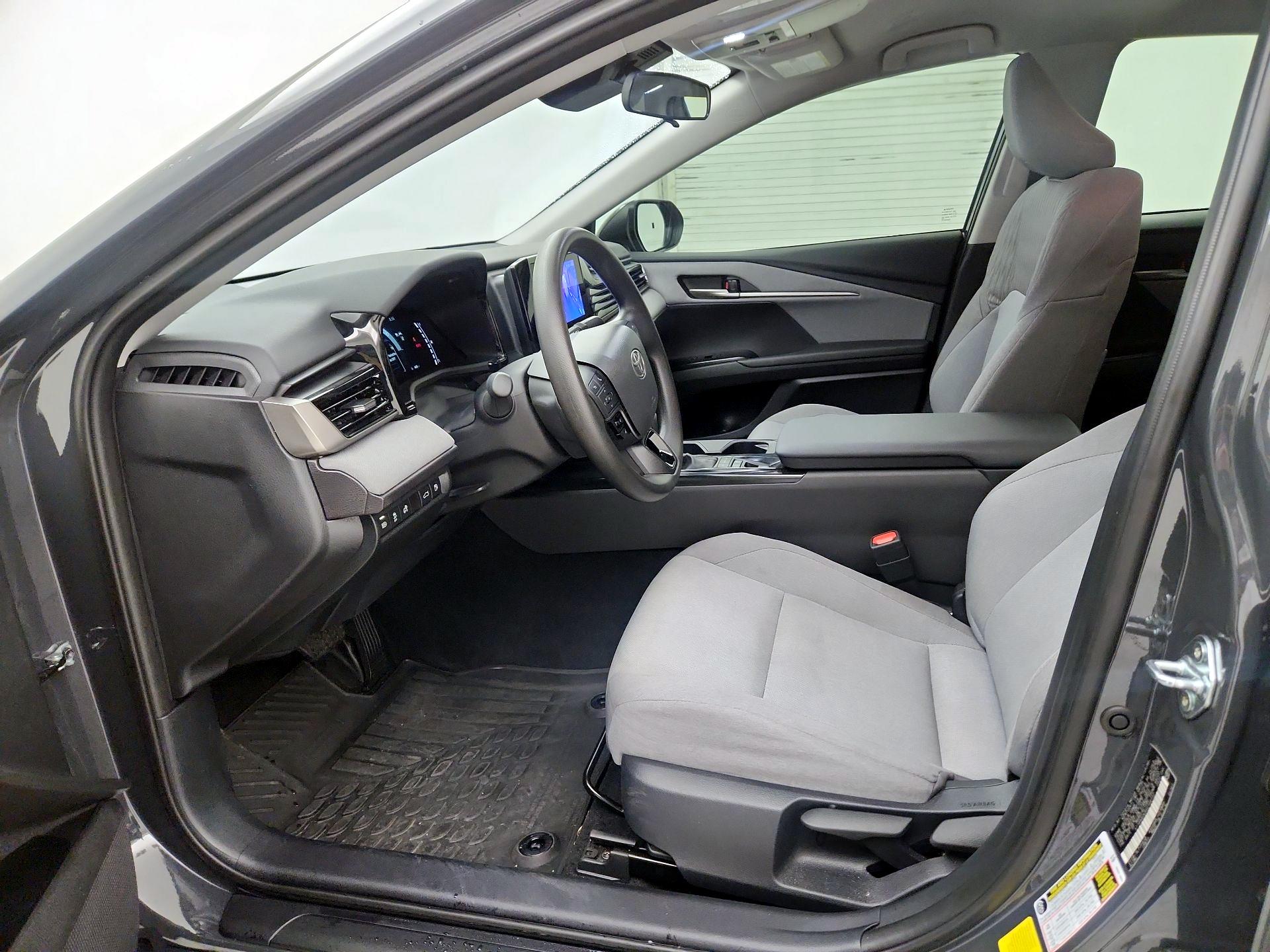 Thumbnail: 2025 Toyota Camry - 11