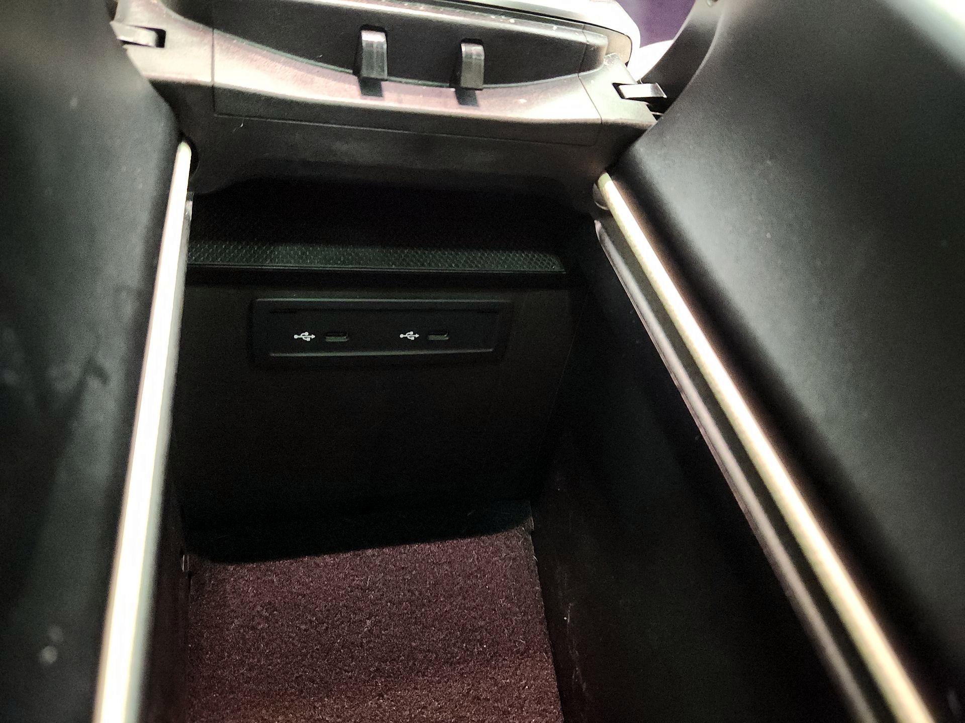 Thumbnail: 2020 Mercedes-Benz GLC - 19