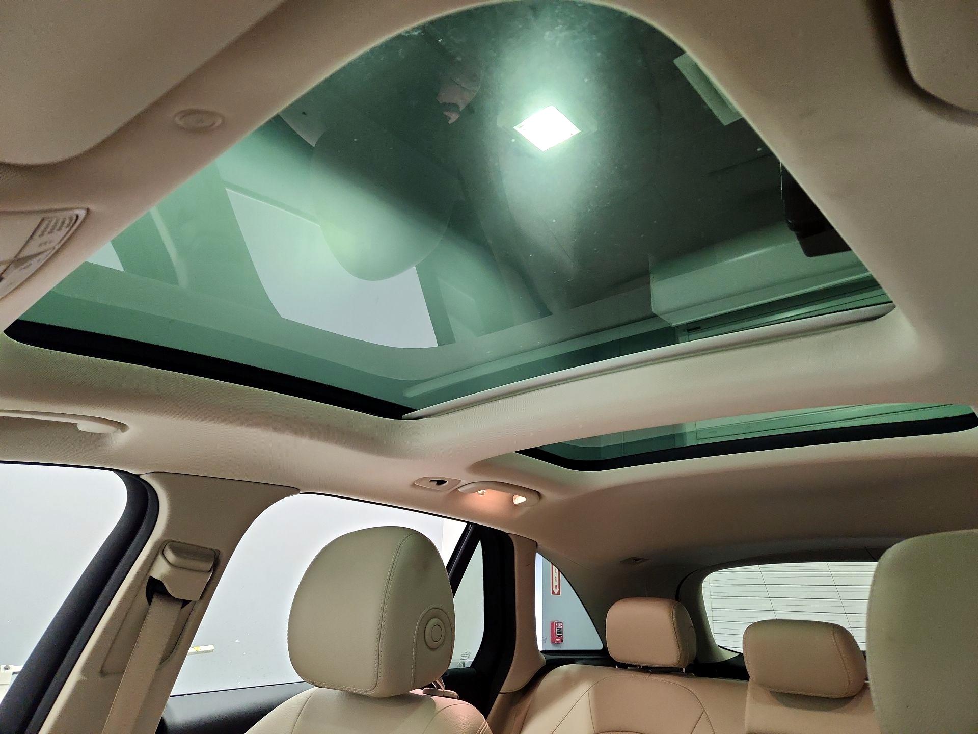 Thumbnail: 2020 Mercedes-Benz GLC - 20