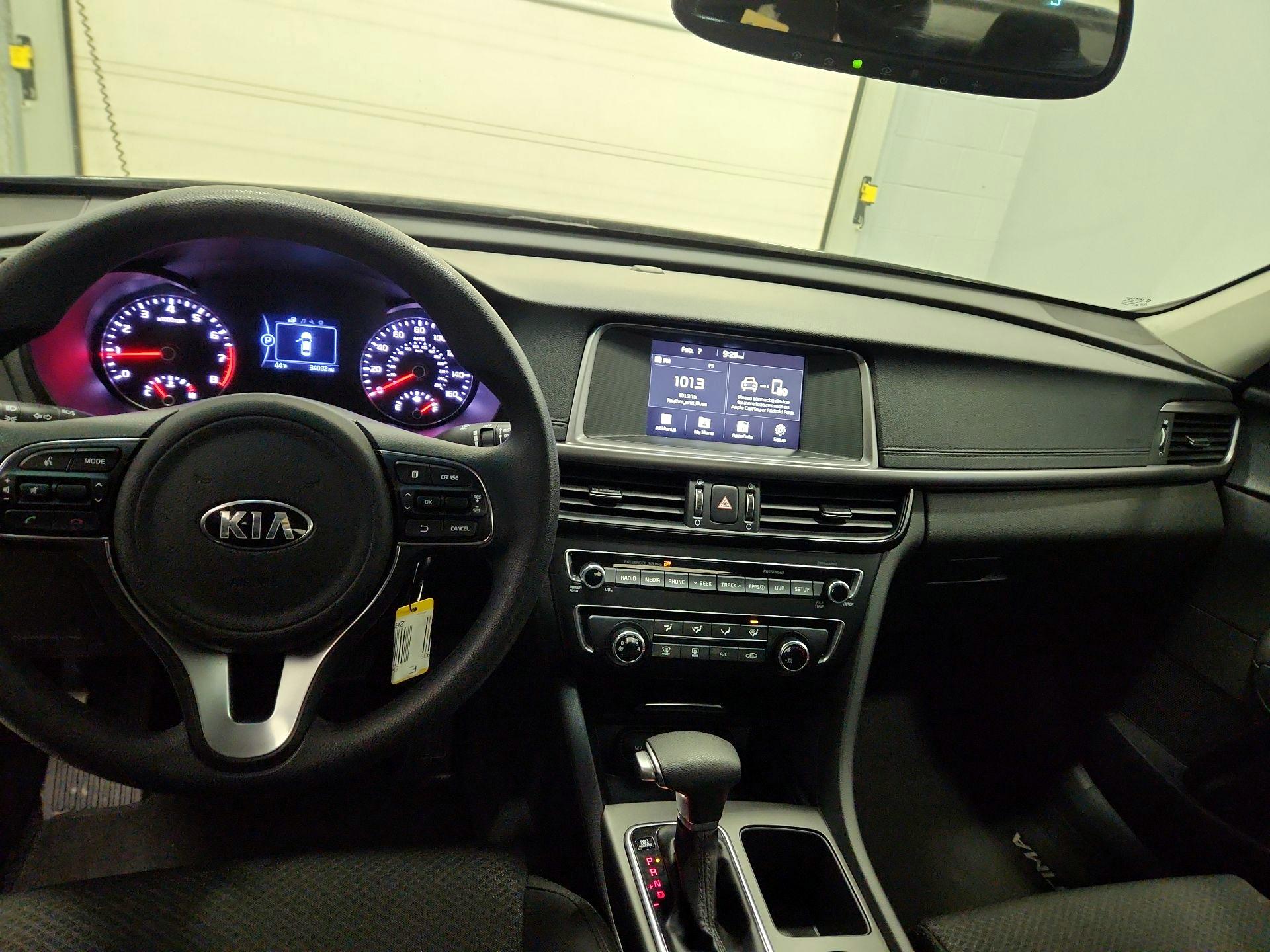 Thumbnail: 2017 Kia Optima - 9