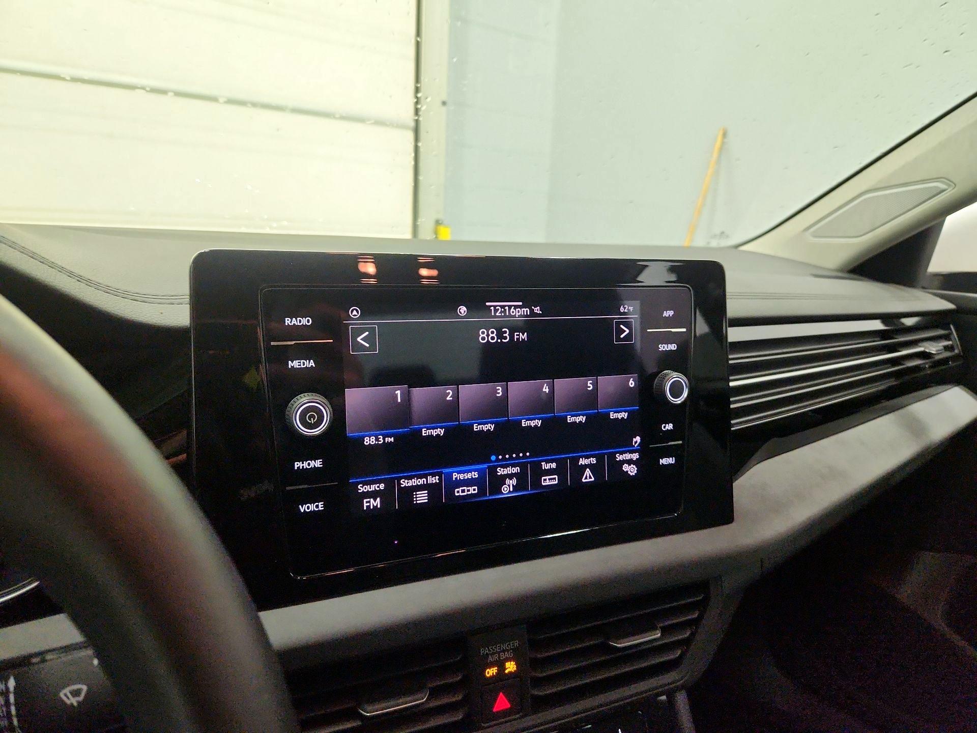 Thumbnail: 2025 Volkswagen Jetta - 15