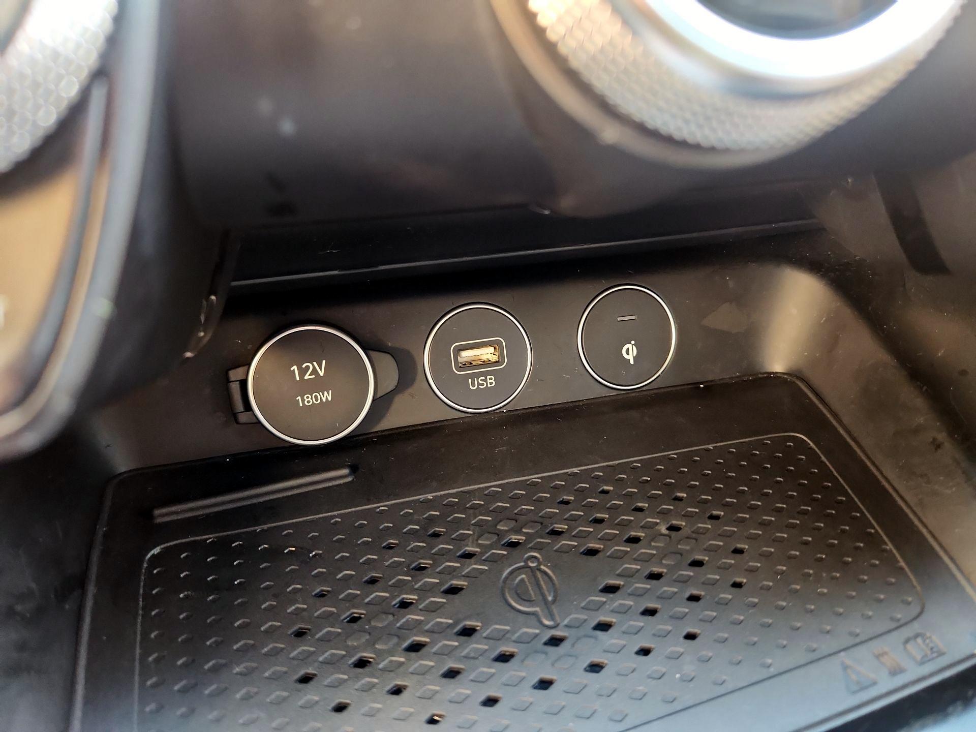 Thumbnail: 2022 Genesis G70 - 19