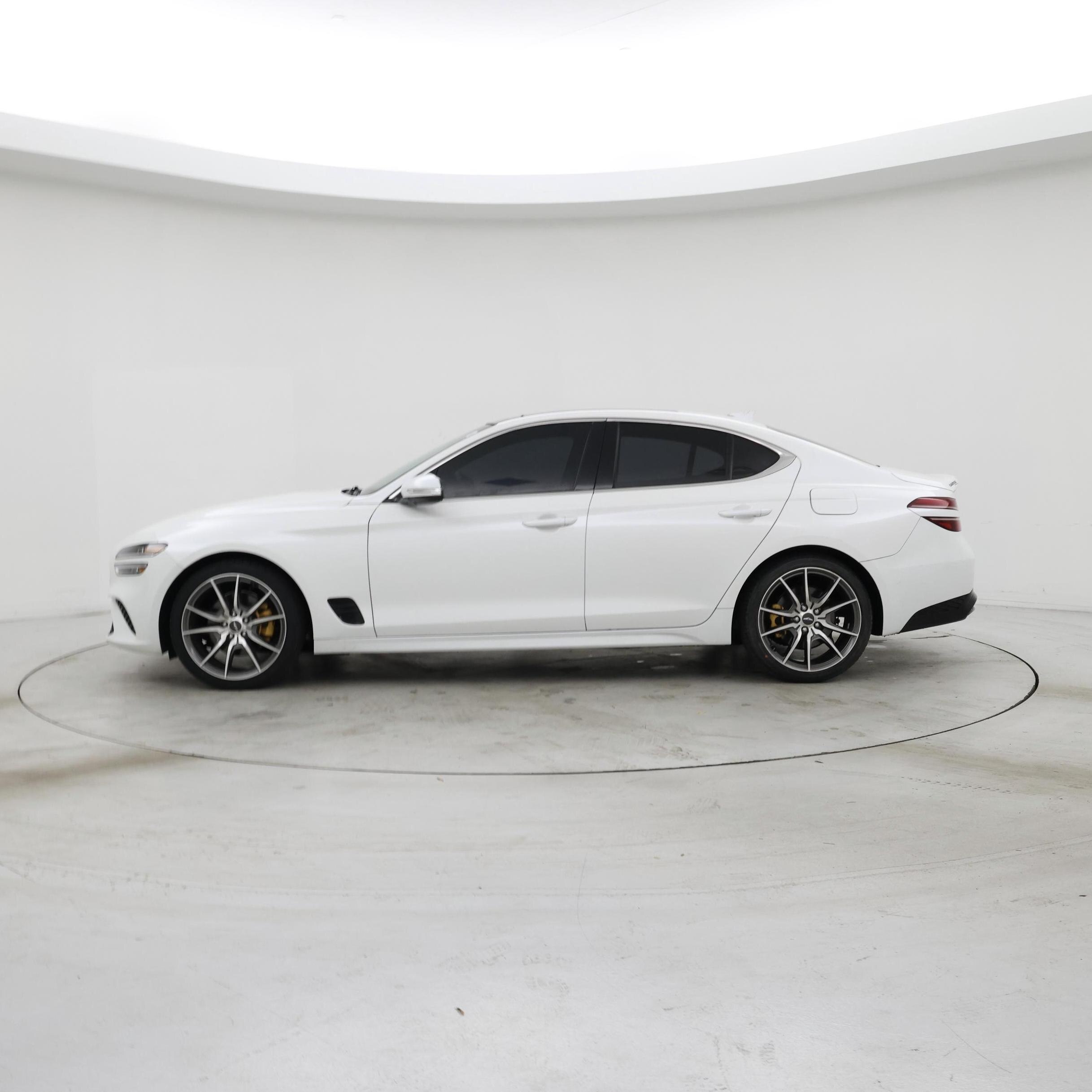 Thumbnail: 2022 Genesis G70 - 3