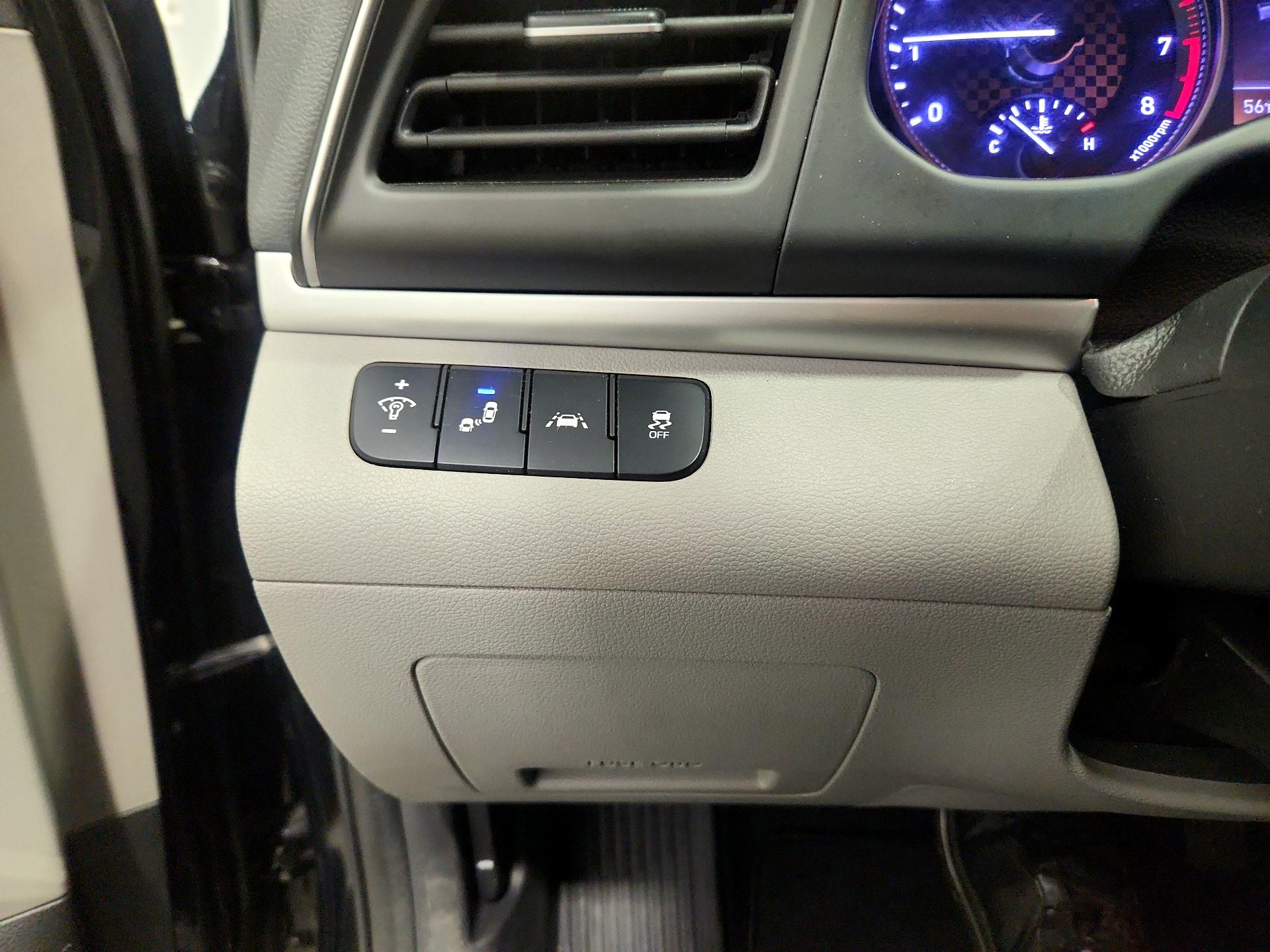 Thumbnail: 2019 Hyundai Elantra - 13