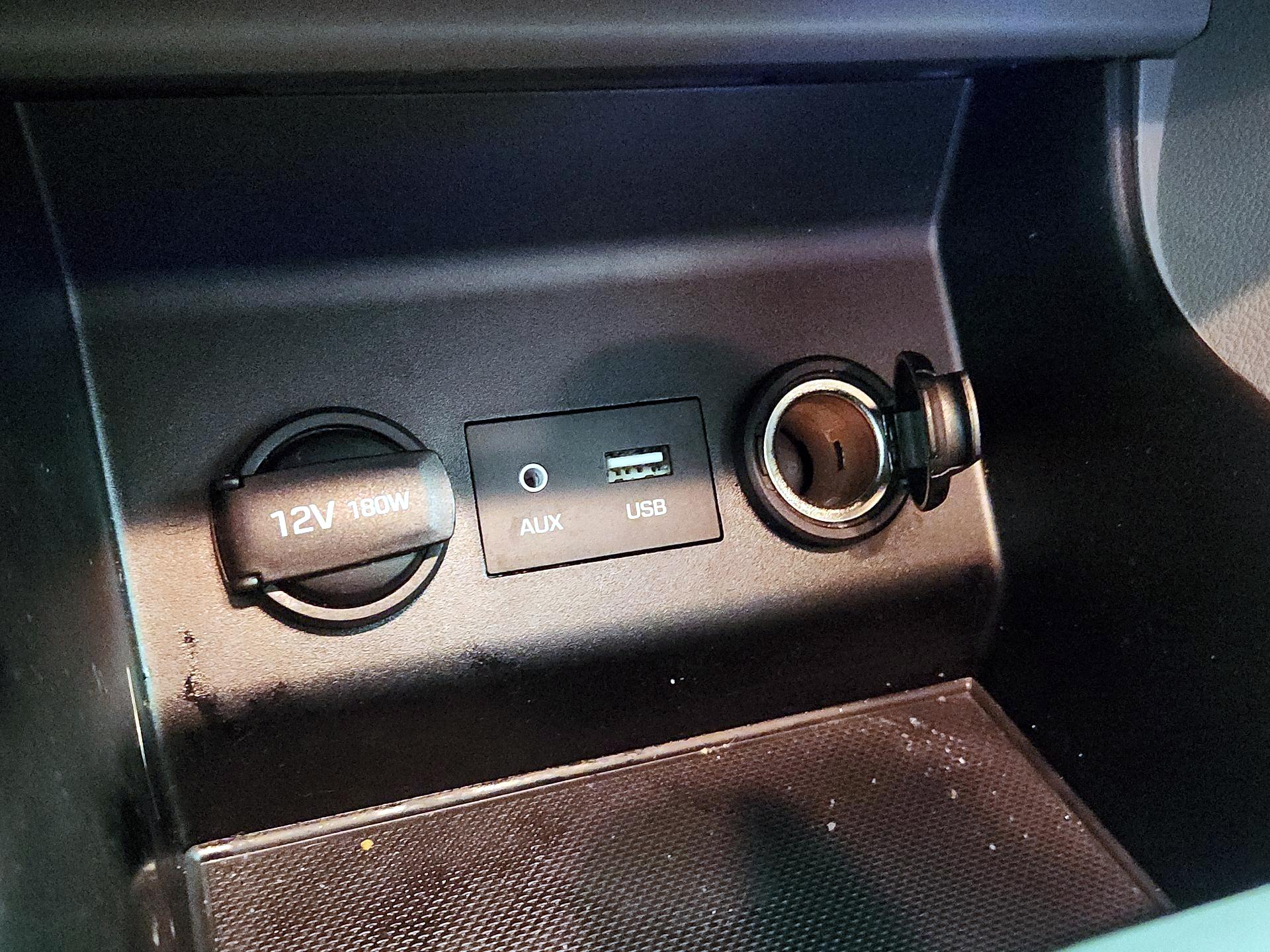 Thumbnail: 2019 Hyundai Elantra - 18