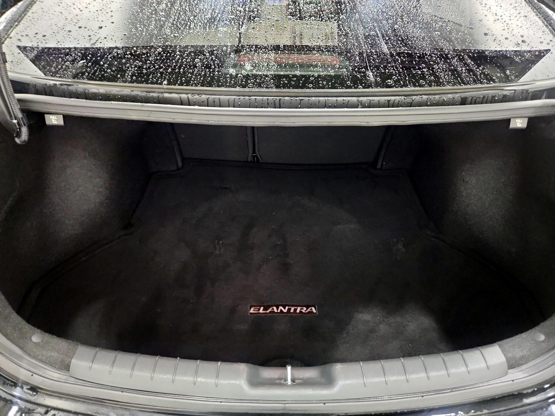 Thumbnail: 2019 Hyundai Elantra - 20