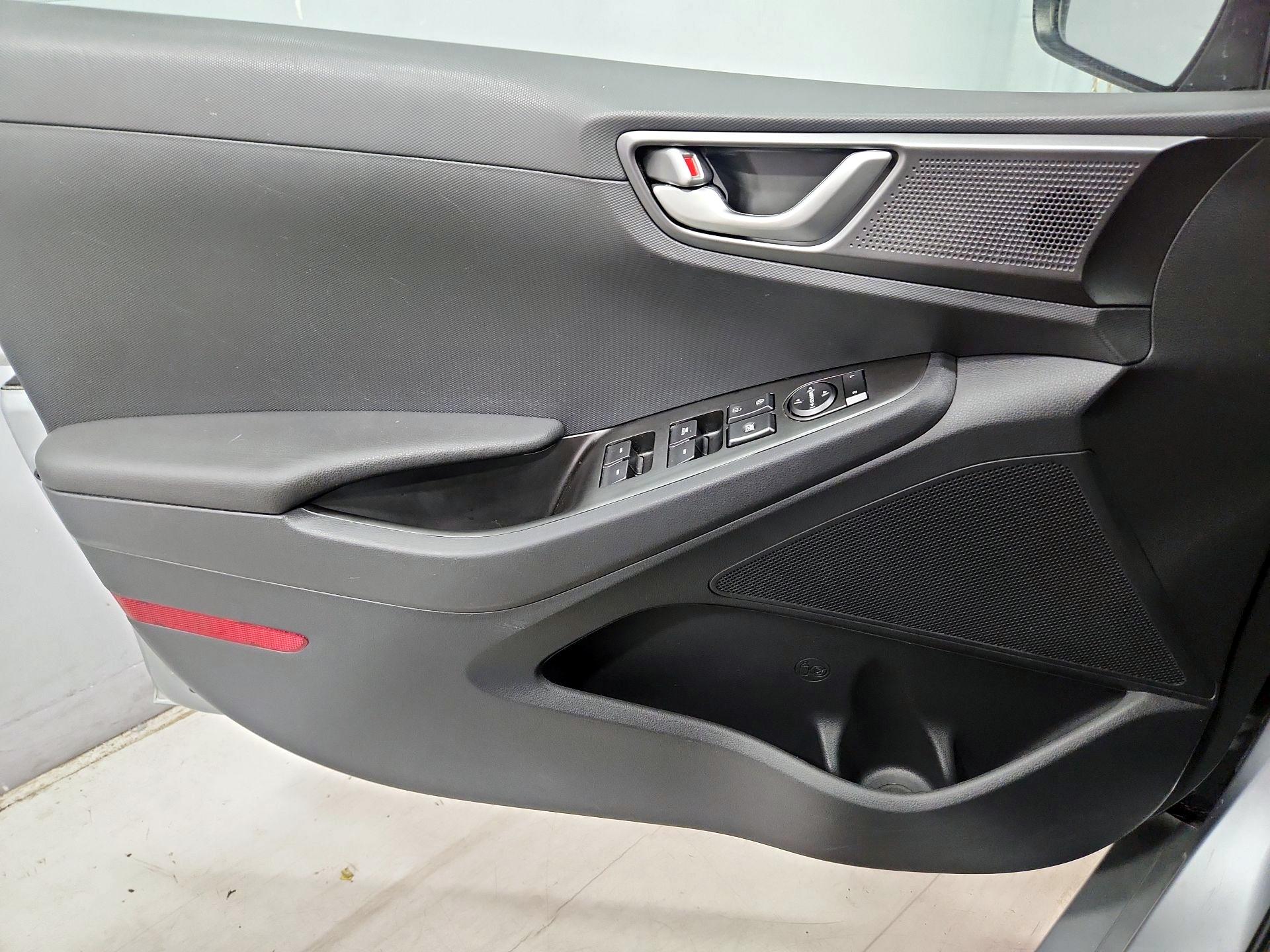 Thumbnail: 2021 Hyundai Ioniq - 12