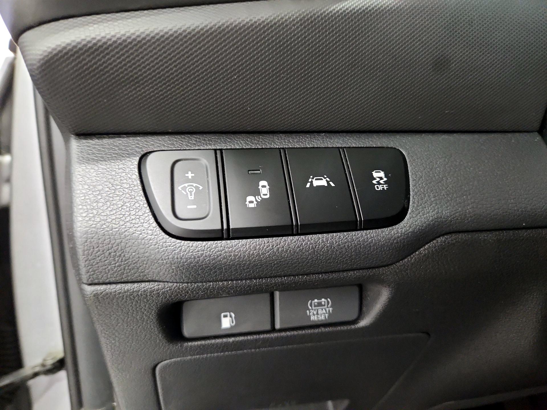 Thumbnail: 2021 Hyundai Ioniq - 13