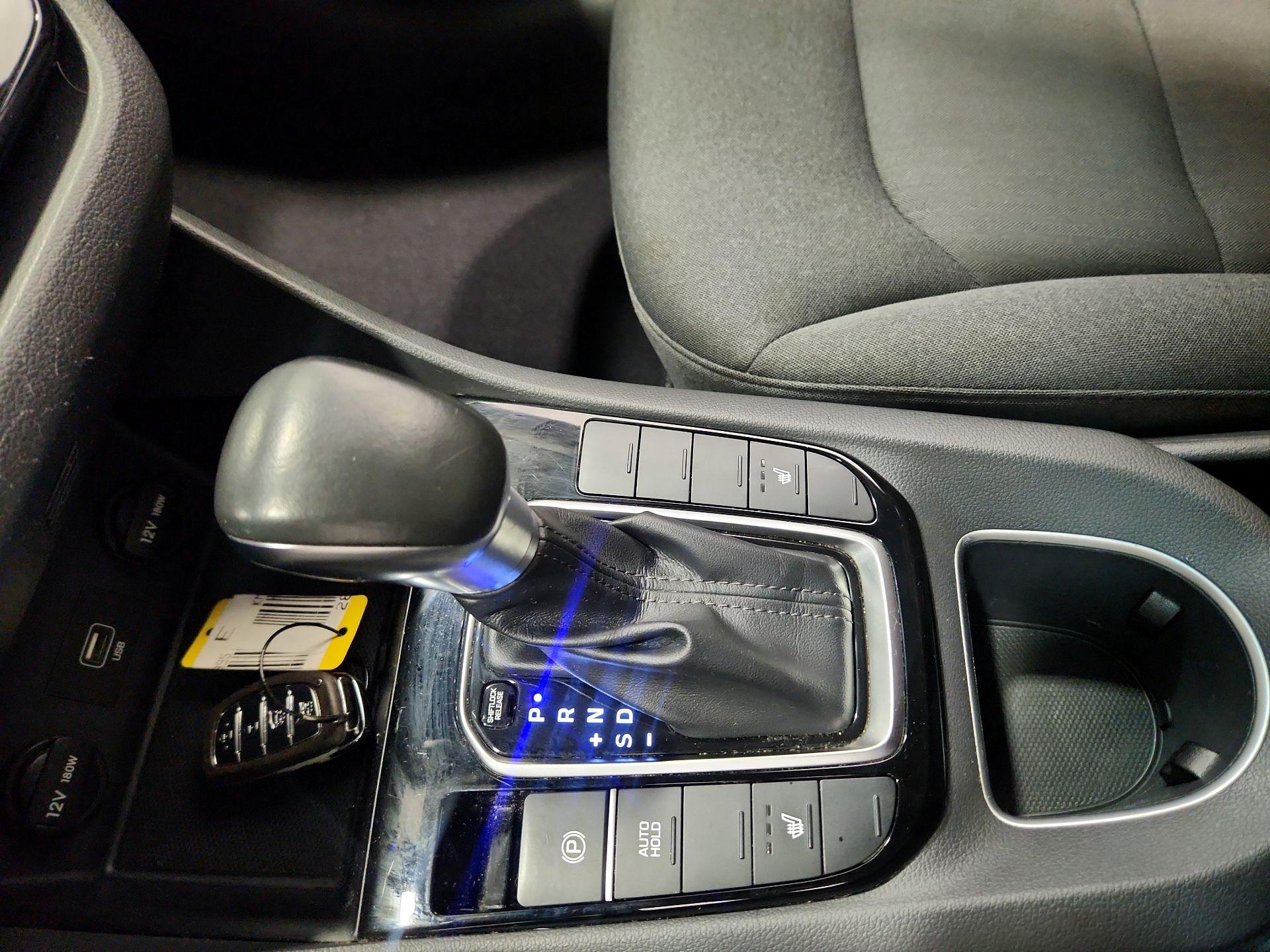 Thumbnail: 2021 Hyundai Ioniq - 17