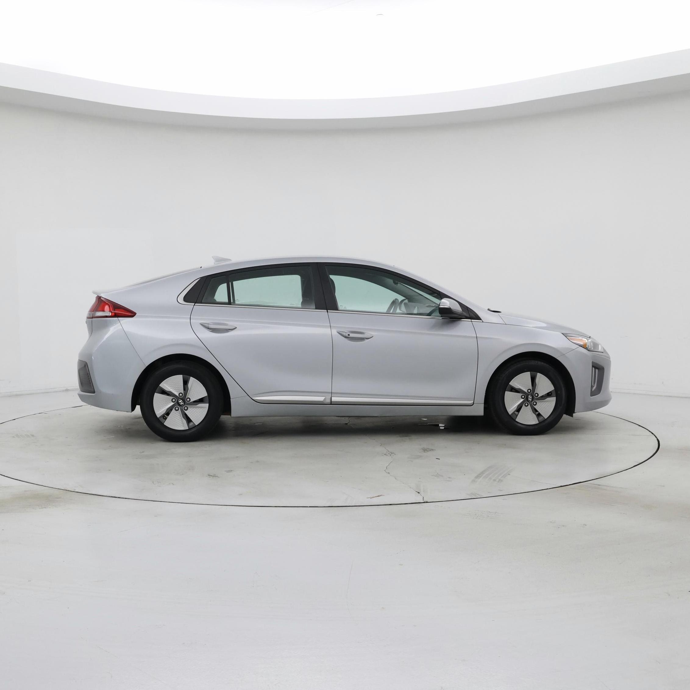 Thumbnail: 2021 Hyundai Ioniq - 7