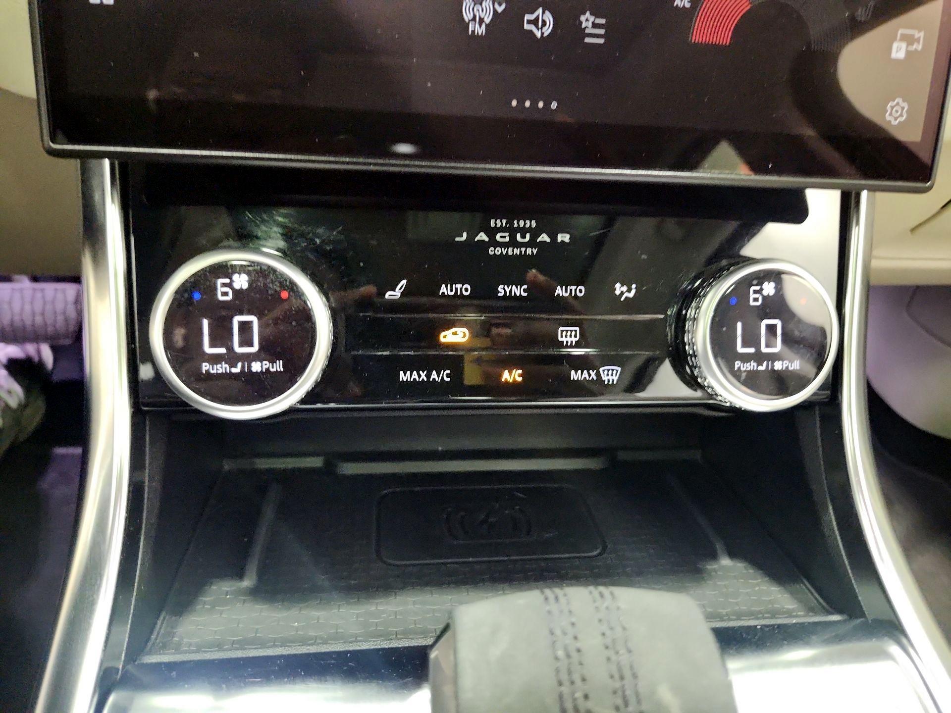 Thumbnail: 2022 Jaguar XF - 16