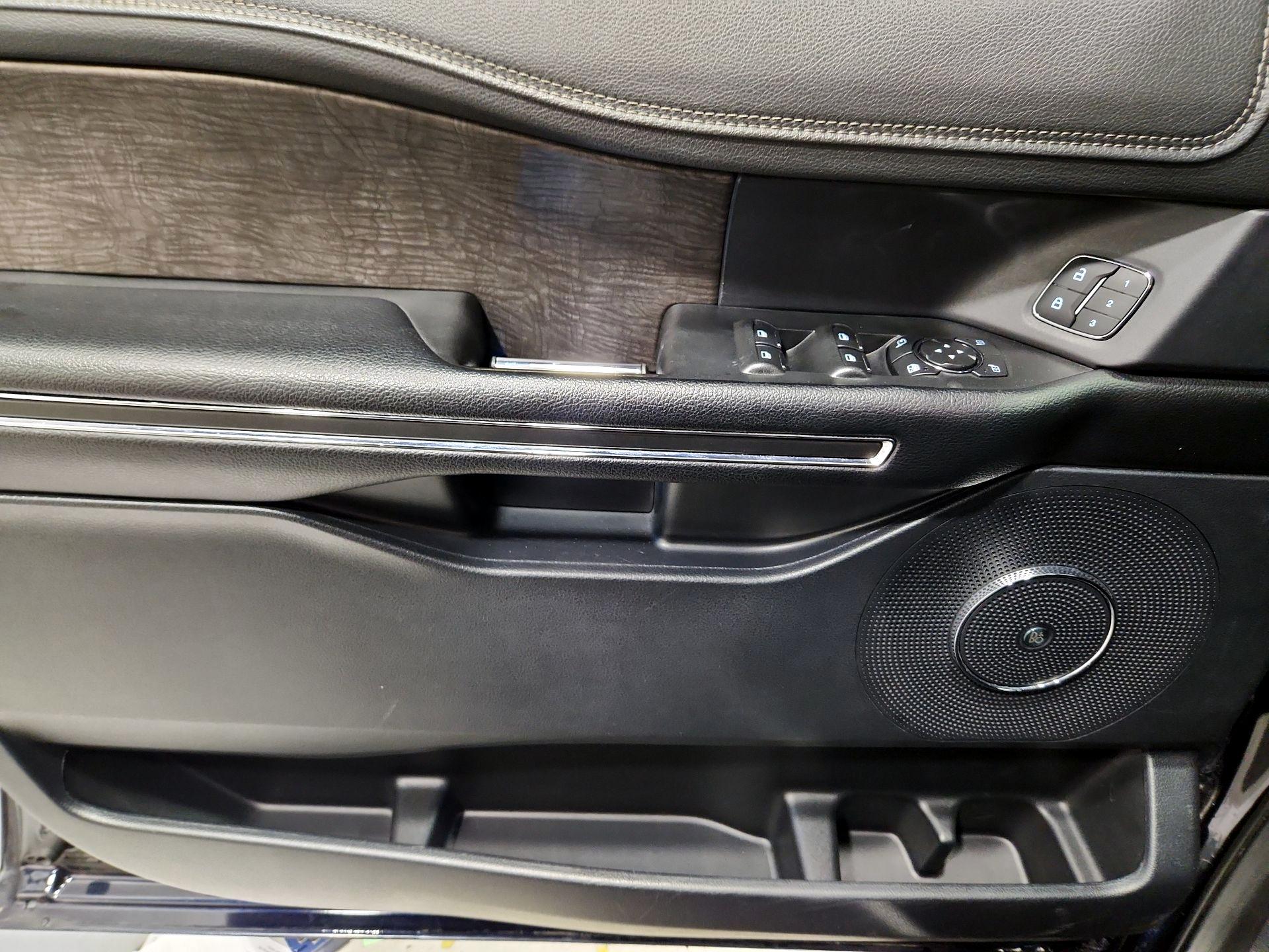 Thumbnail: 2021 Ford Expedition - 12