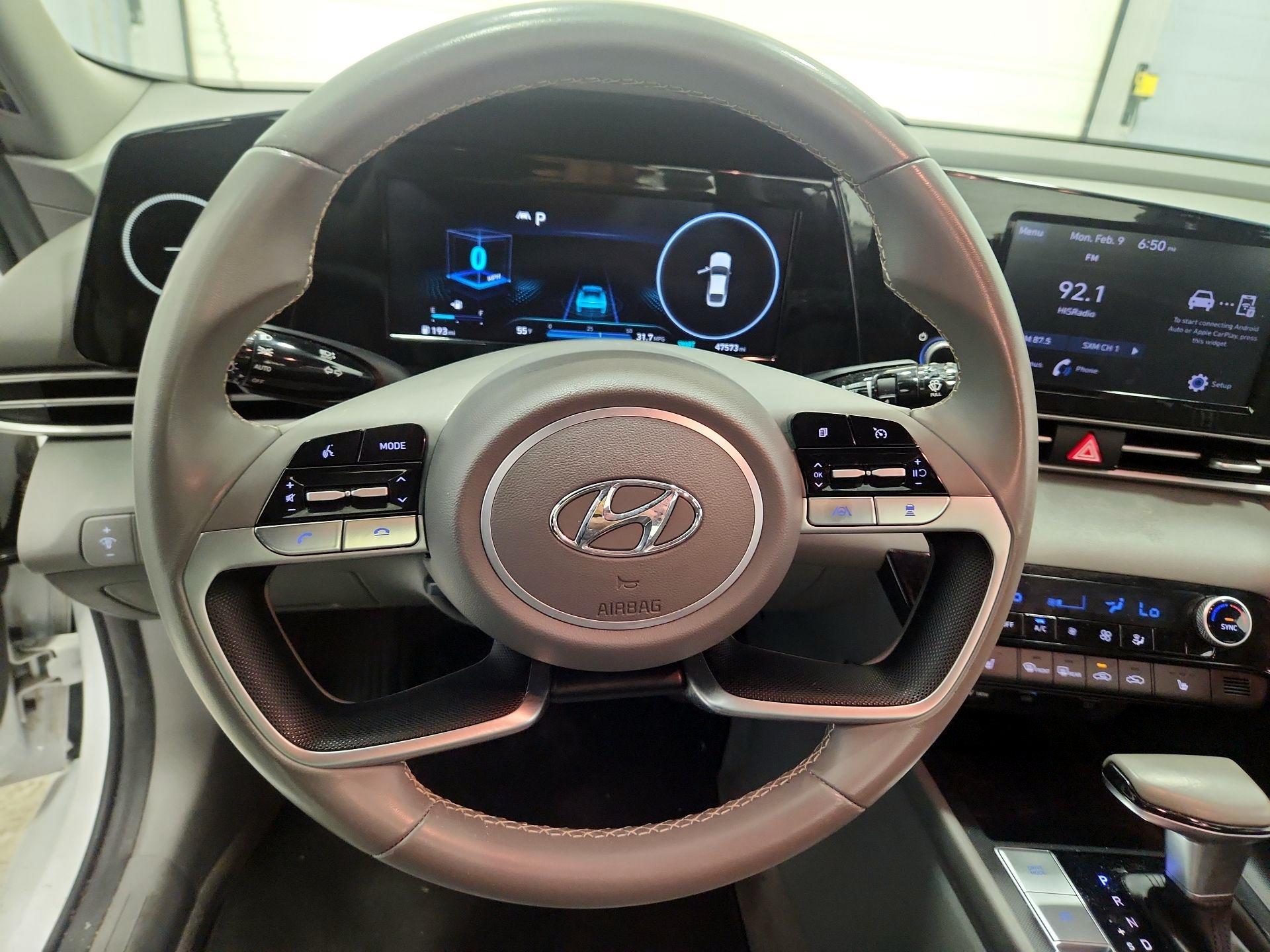 Thumbnail: 2022 Hyundai Elantra - 10