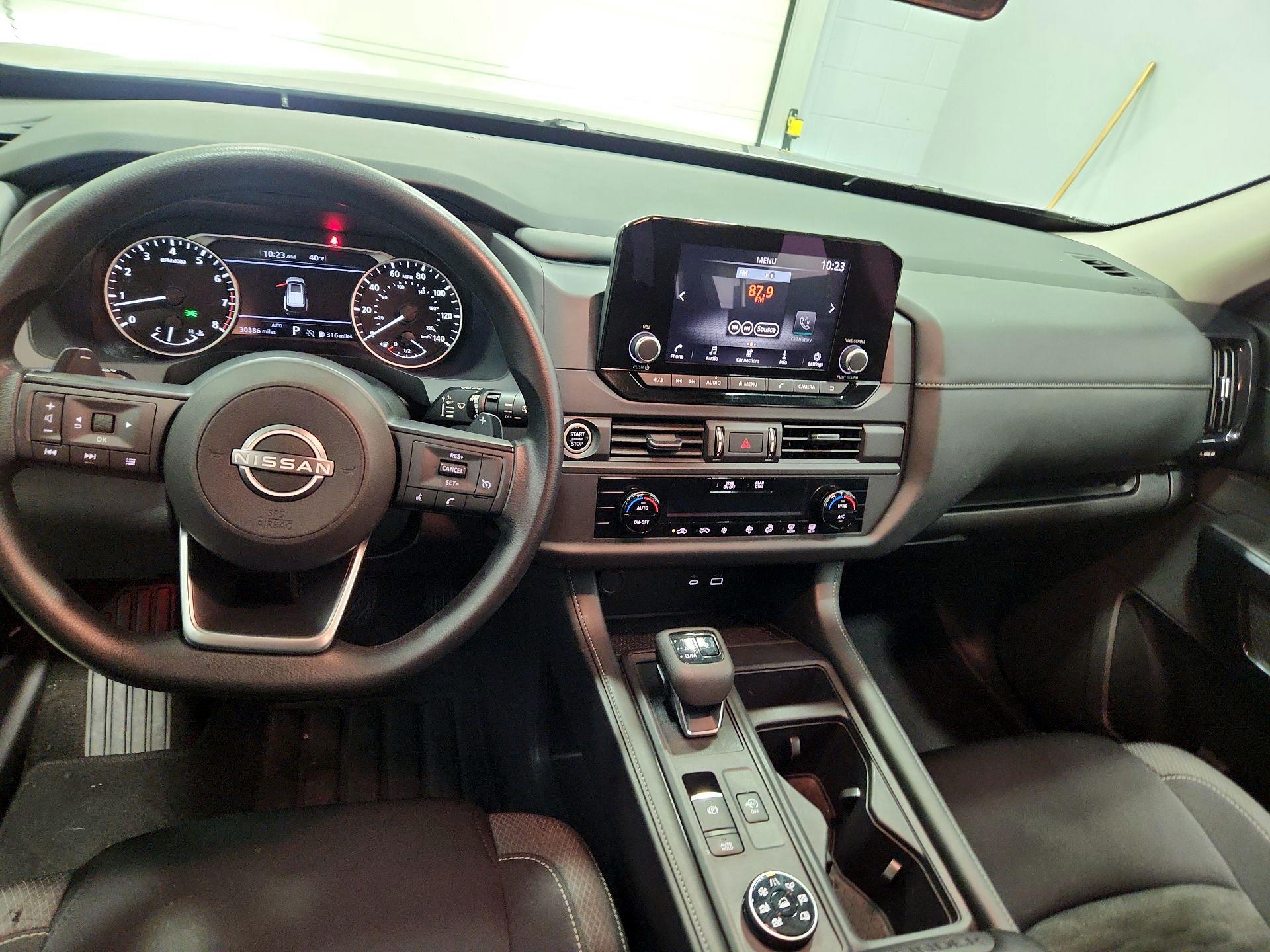 Thumbnail: 2024 Nissan Pathfinder - 9