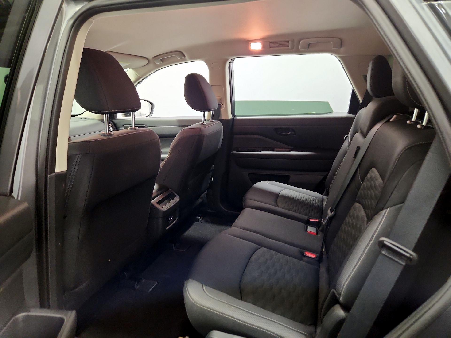 Thumbnail: 2024 Nissan Pathfinder - 19