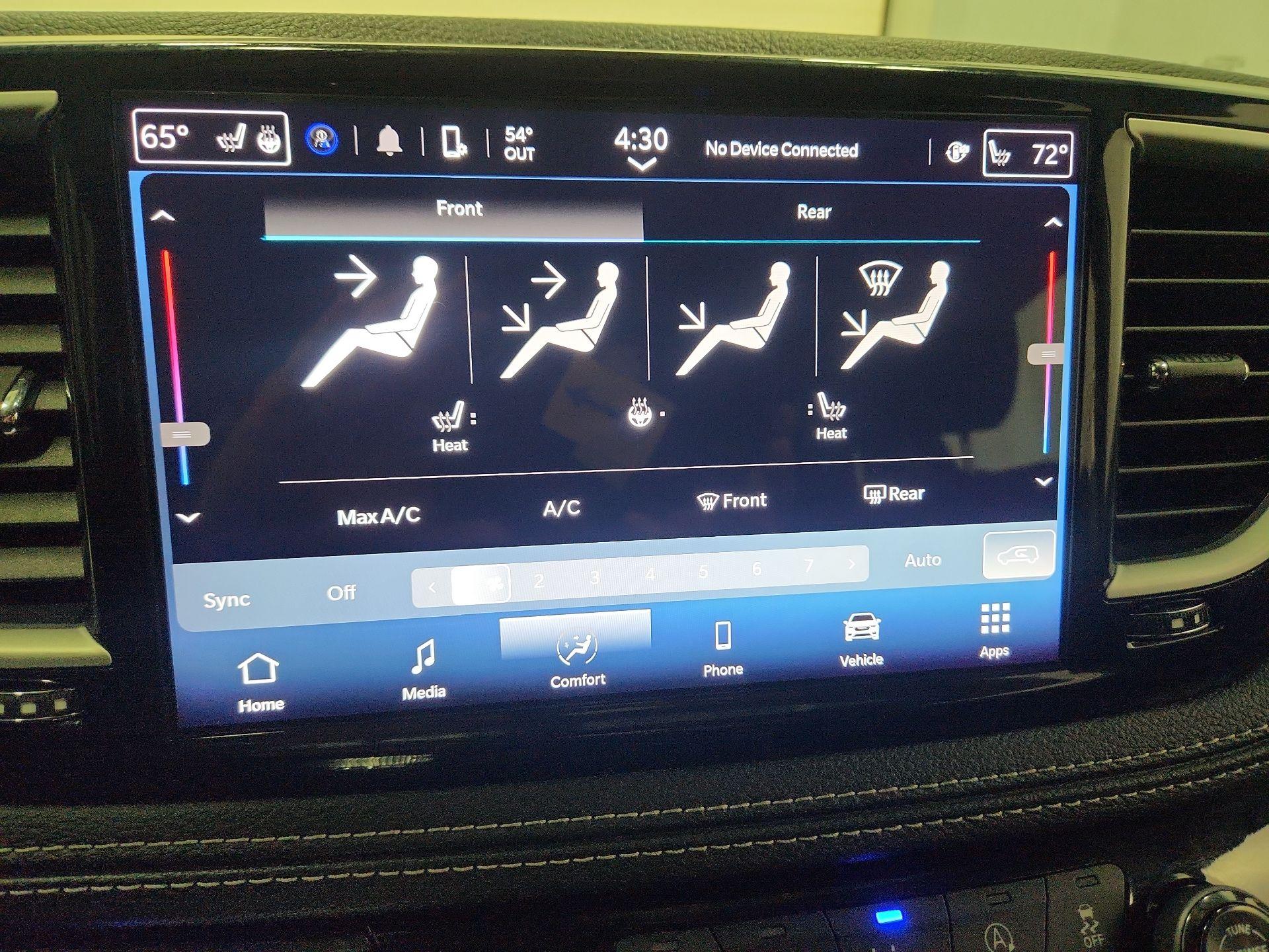 Thumbnail: 2024 Chrysler Pacifica - 16