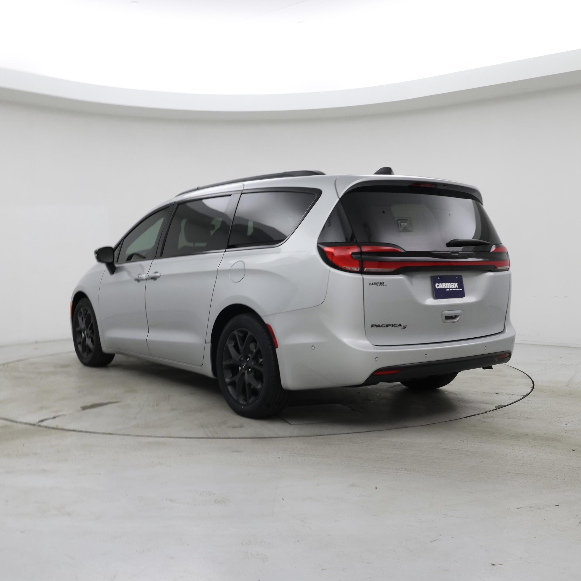 Thumbnail: 2024 Chrysler Pacifica - 2