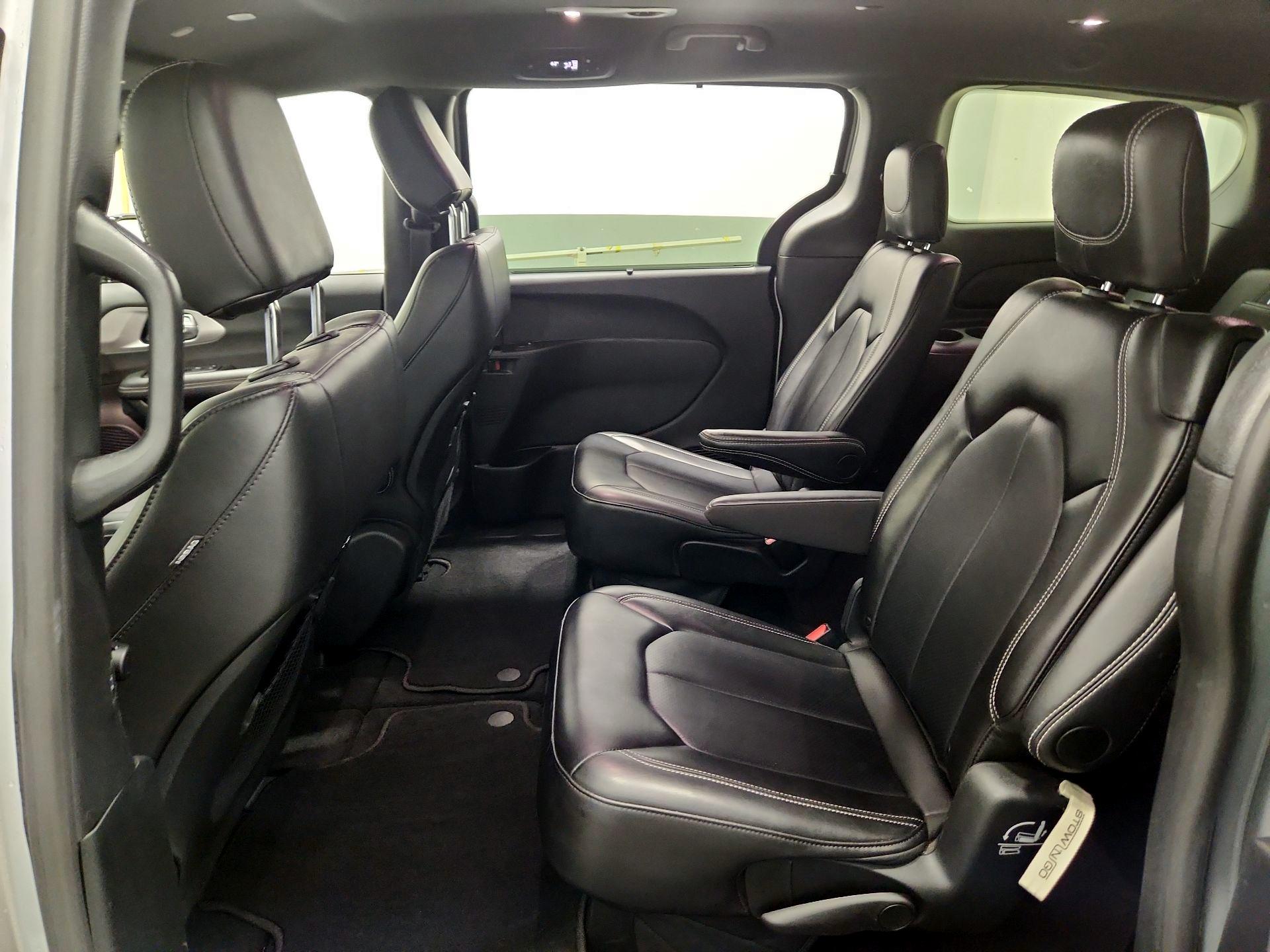 Thumbnail: 2024 Chrysler Pacifica - 19