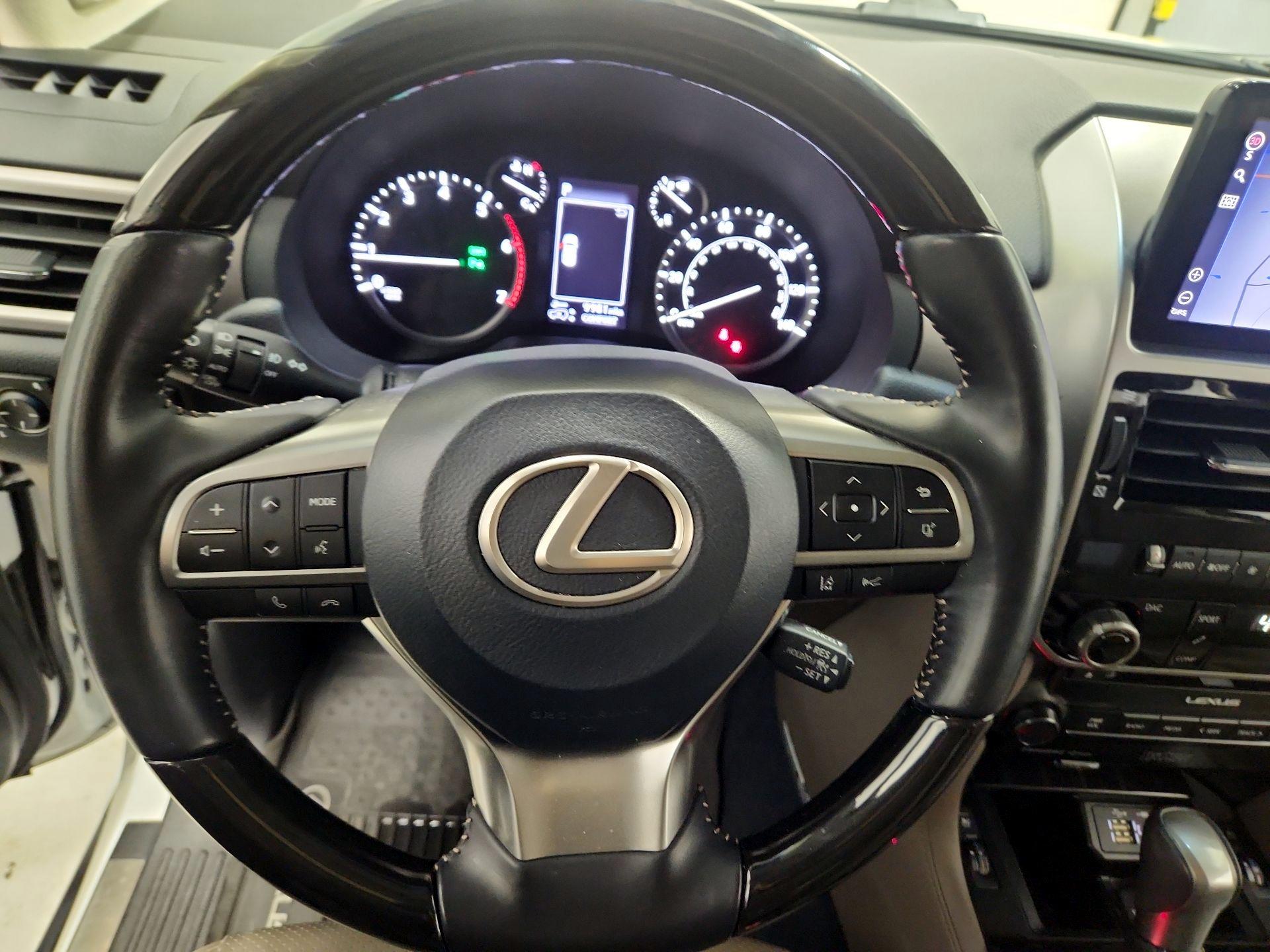 Thumbnail: 2023 Lexus GX - 10