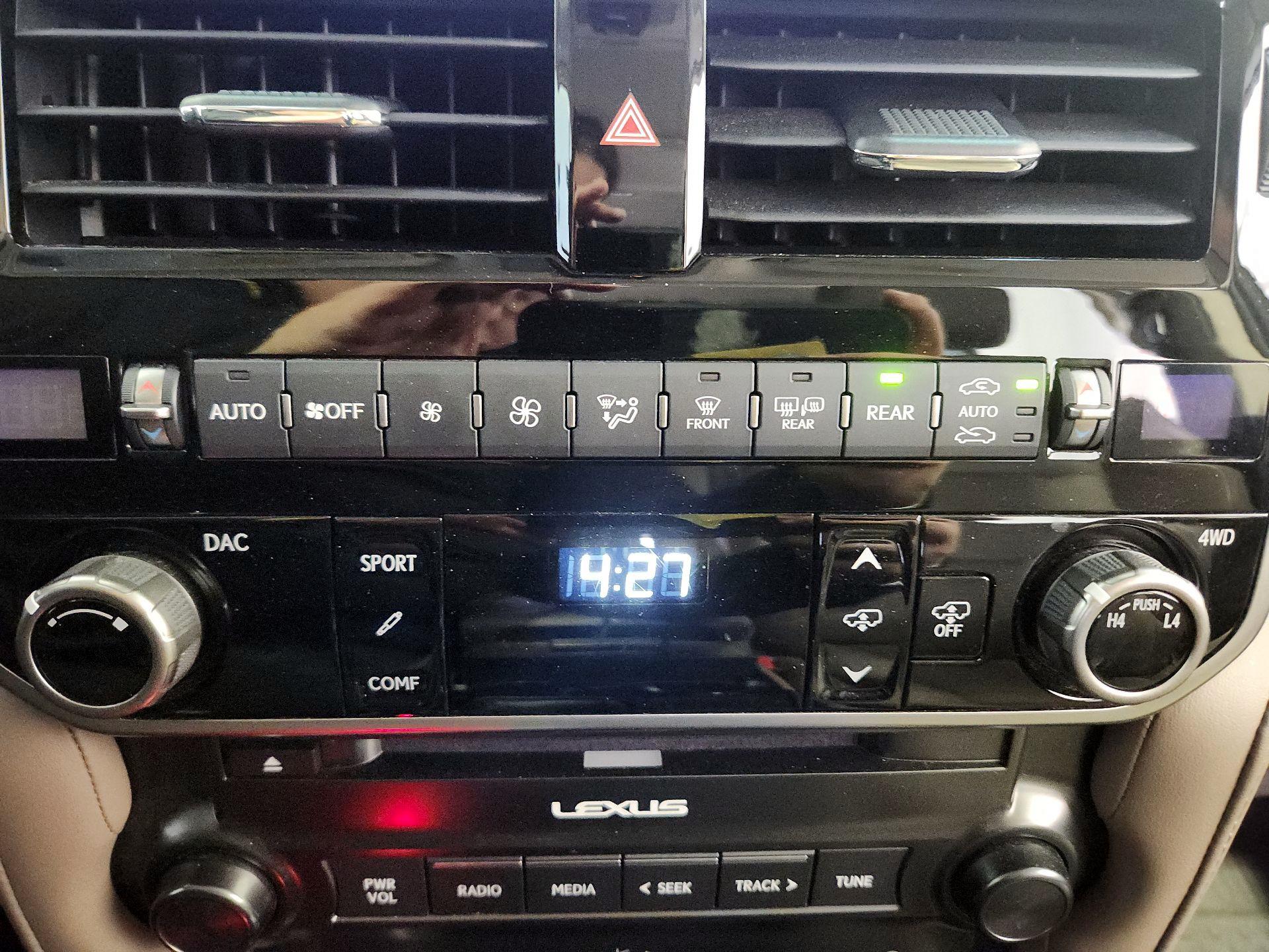 Thumbnail: 2023 Lexus GX - 17