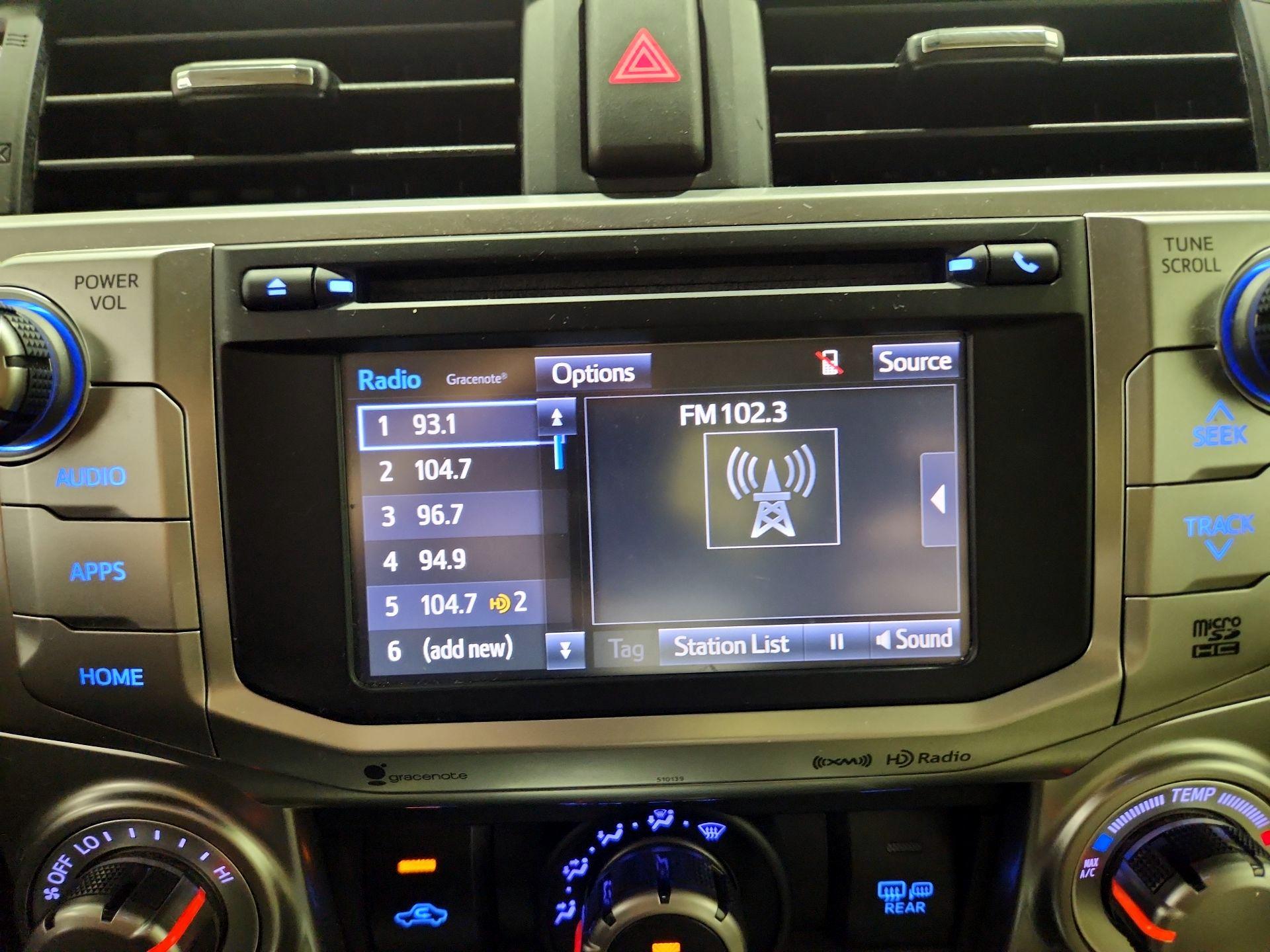 Thumbnail: 2016 Toyota 4Runner - 16