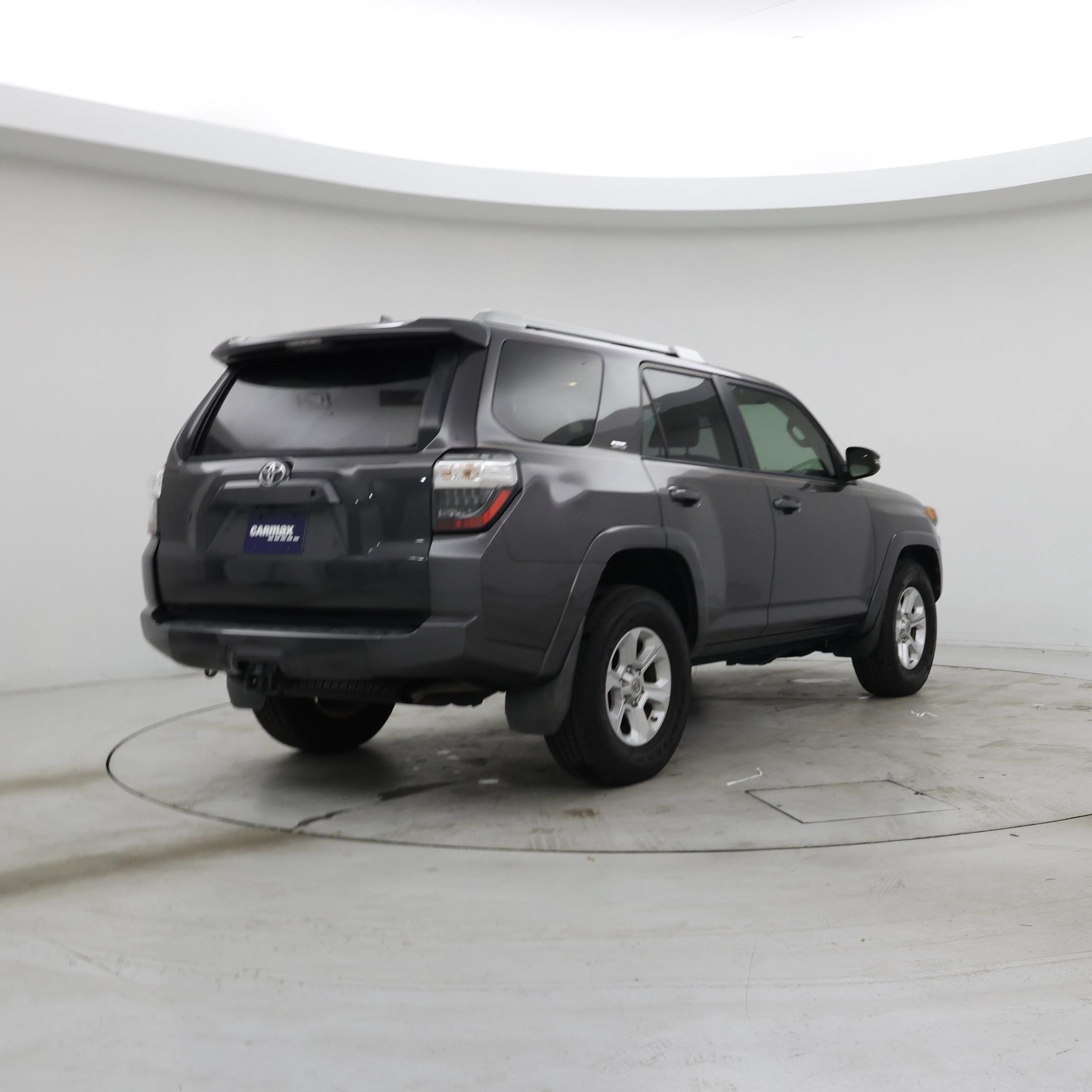 Thumbnail: 2016 Toyota 4Runner - 8
