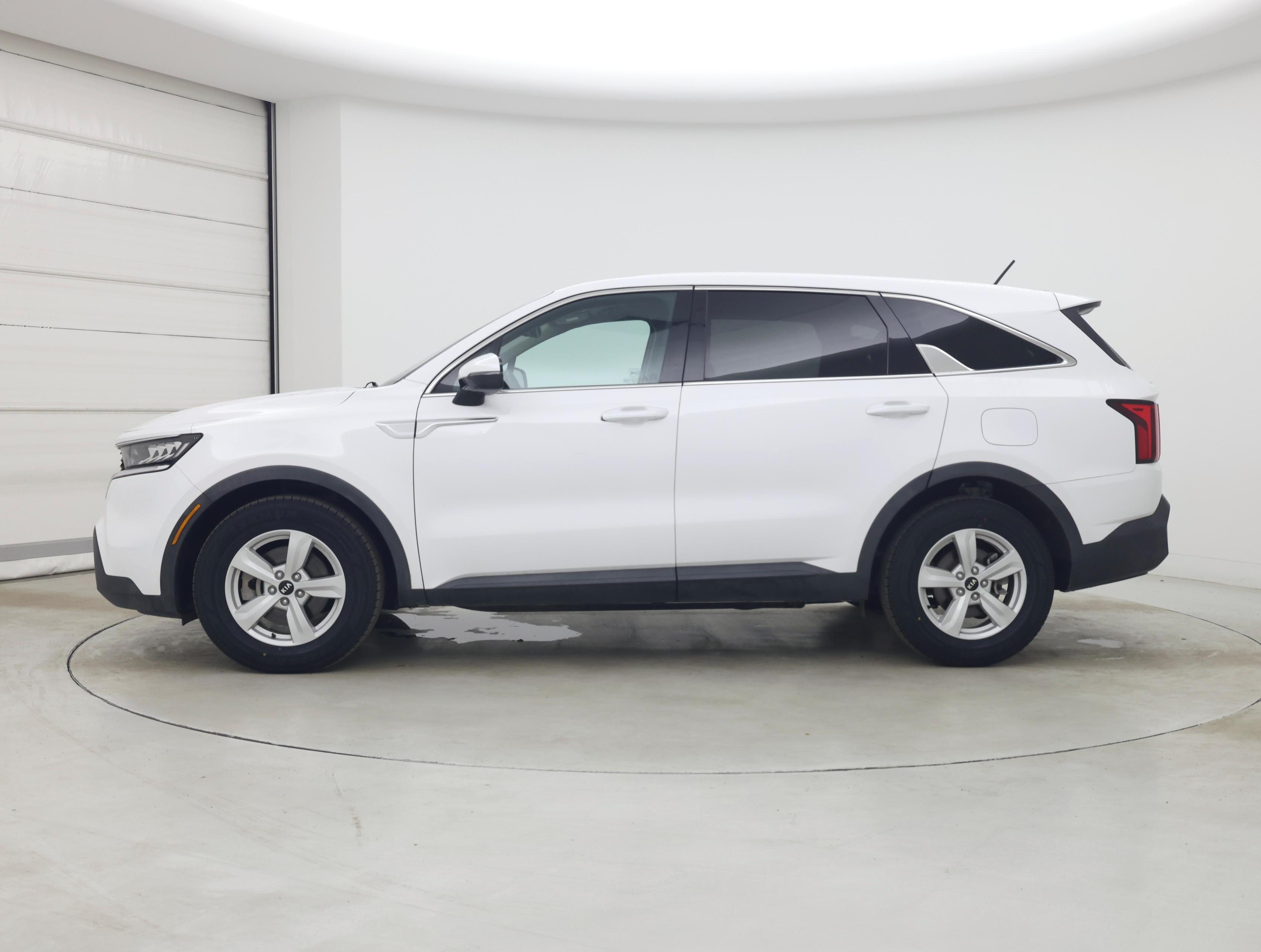 Thumbnail: 2021 Kia Sorento - 3