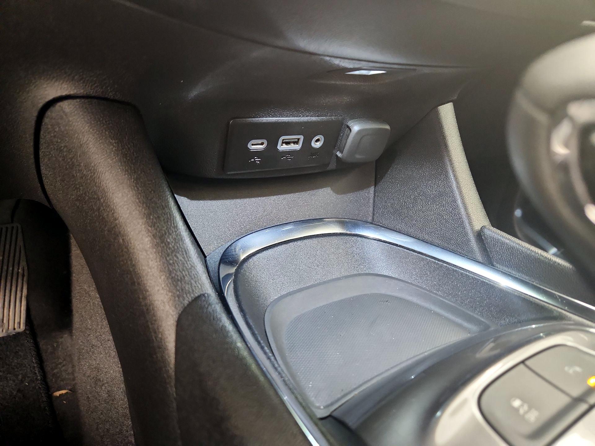 Thumbnail: 2024 Chevrolet Malibu - 18