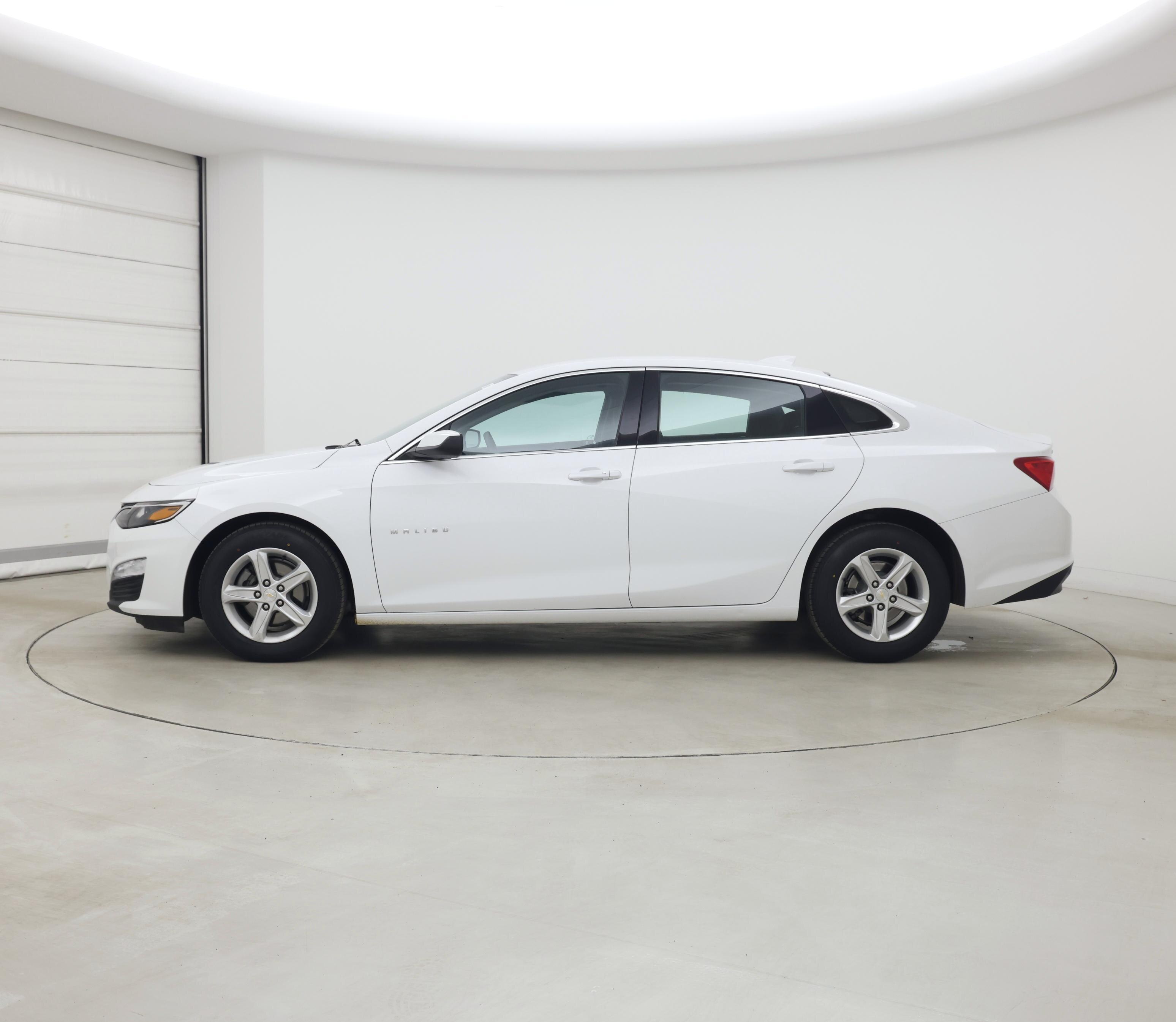 Thumbnail: 2024 Chevrolet Malibu - 3