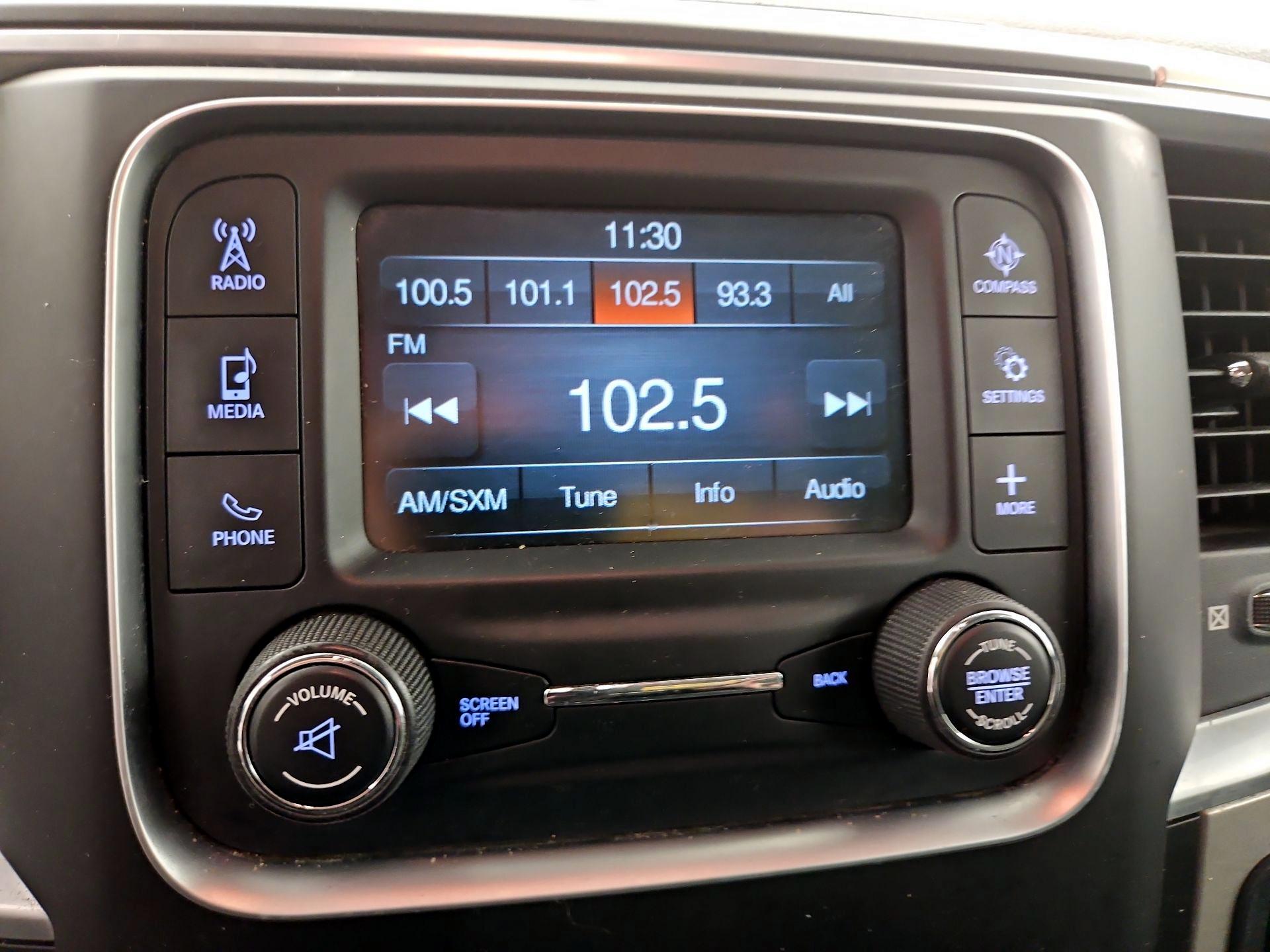 Thumbnail: 2020 RAM 1500 Classic - 15