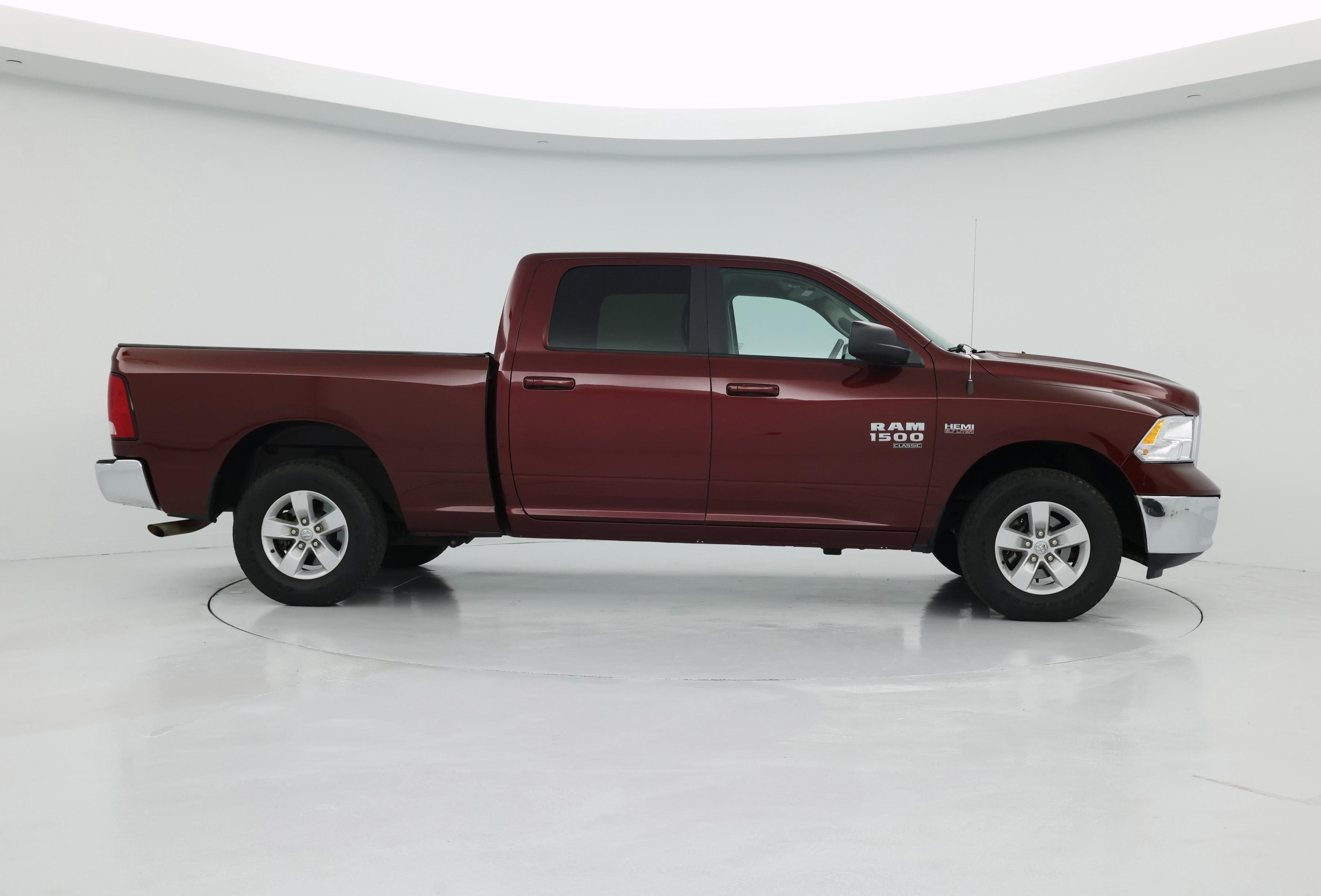 Thumbnail: 2020 RAM 1500 Classic - 7
