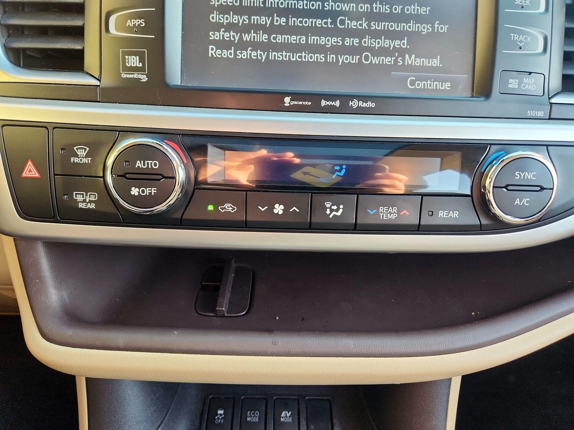 Thumbnail: 2017 Toyota Highlander - 17