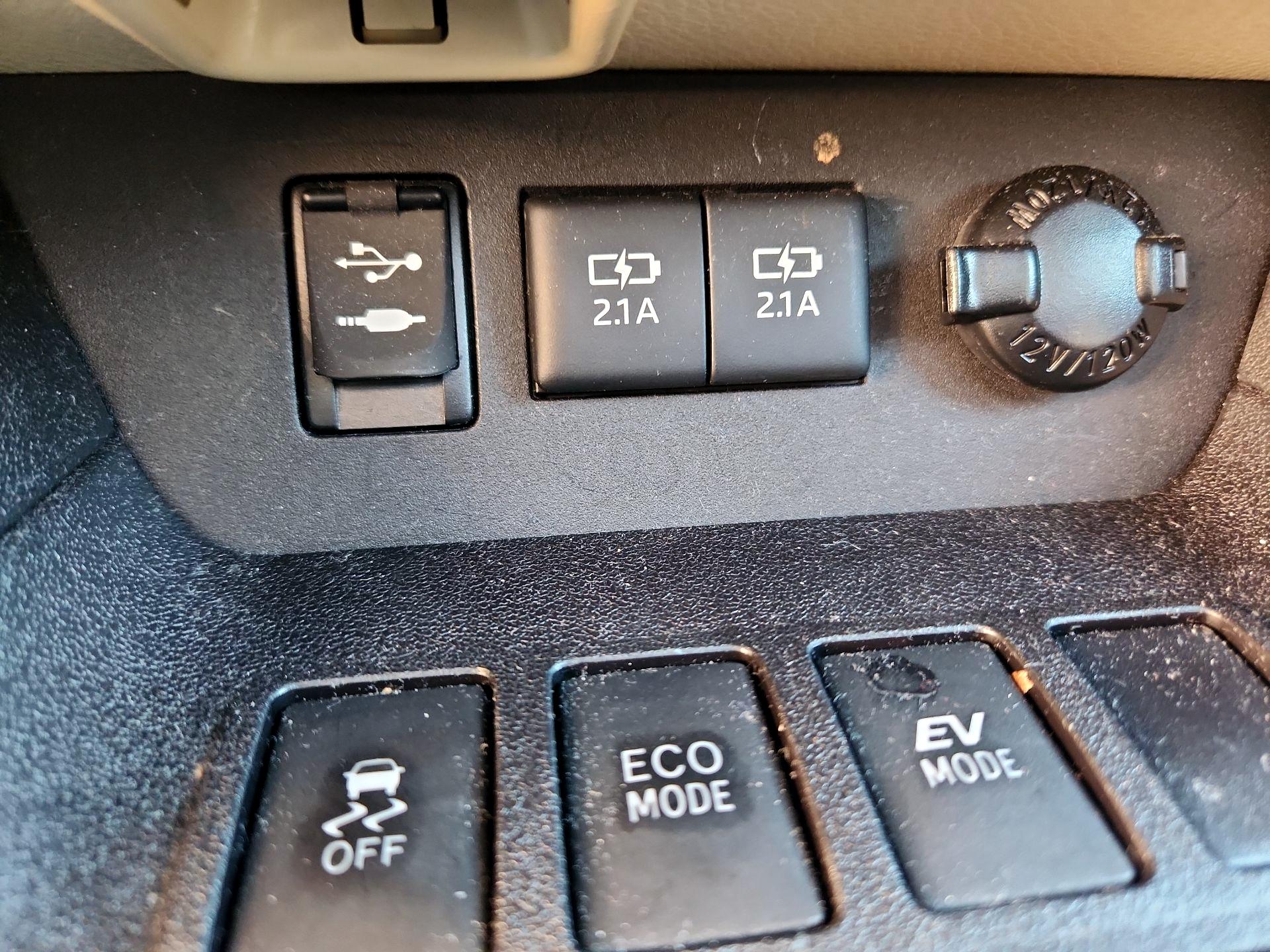 Thumbnail: 2017 Toyota Highlander - 19